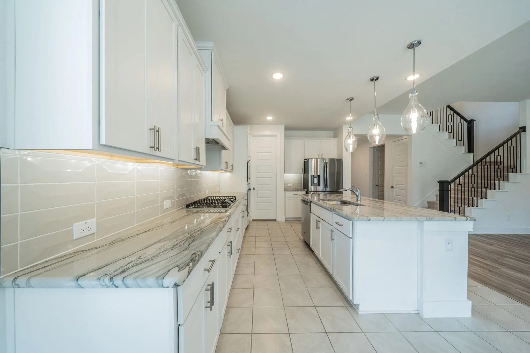 Single Family Residence For Sale in Rockwall County , 821 Reynolds Drive, Fate, Texas 75087, 5 Bedroom, 4 Bathroom, 2 Garage spaces, 3,290 Sqft, built in 2023, mls#21405457, Real Estate Agent in Fate, Homes For Sale in Rockwall county, Homes For Sale in Fate, Realtor in Fate Texas, Real Estate Brokerage Independent Realty Texas, Luminita Cordes Realtor