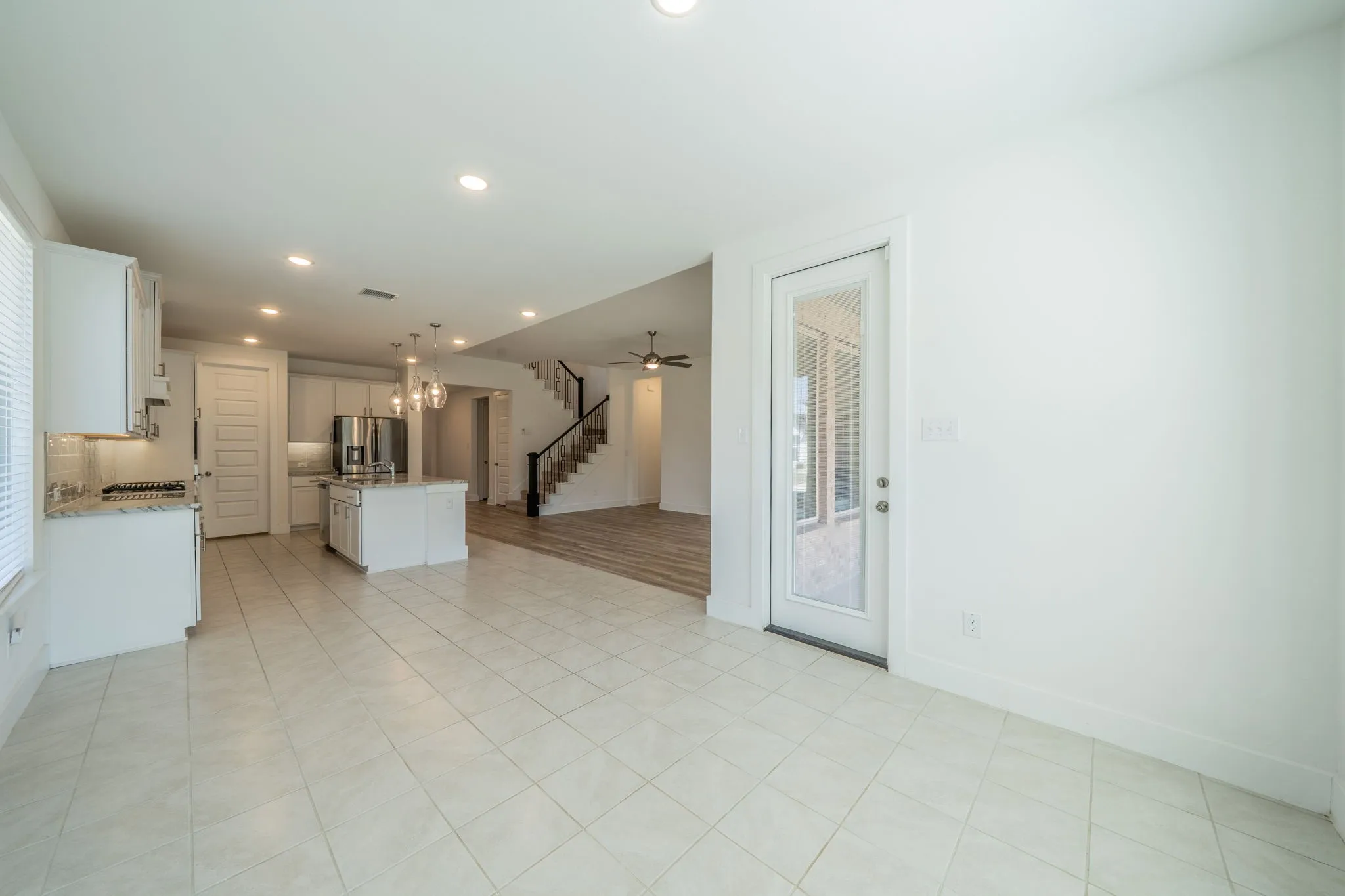Single Family Residence For Sale in Rockwall County , 821 Reynolds Drive, Fate, Texas 75087, 5 Bedroom, 4 Bathroom, 2 Garage spaces, 3,290 Sqft, built in 2023, mls#21405457, Real Estate Agent in Fate, Homes For Sale in Rockwall county, Homes For Sale in Fate, Realtor in Fate Texas, Real Estate Brokerage Independent Realty Texas, Luminita Cordes Realtor