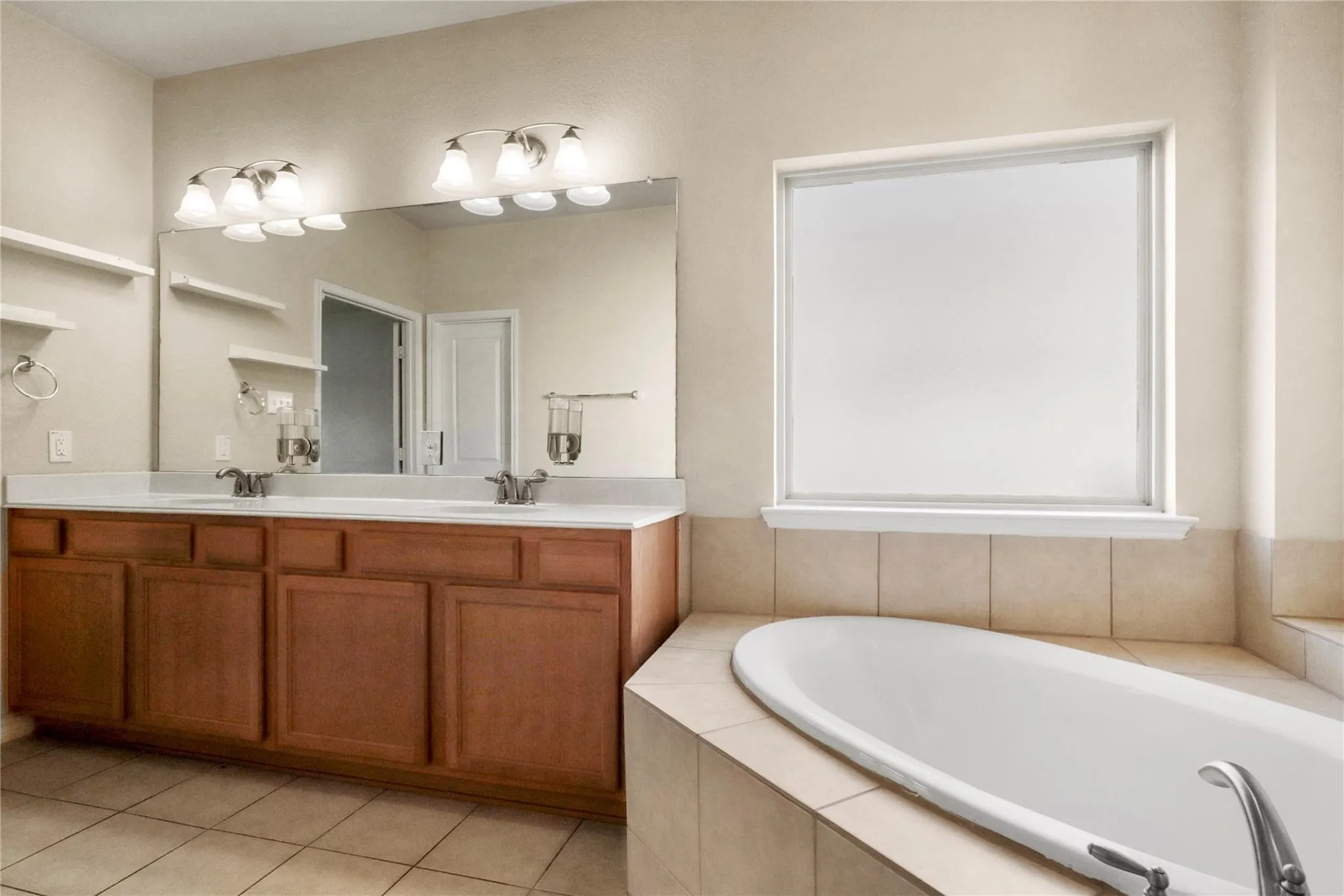 Single Family Residence For Rent in Tarrant County , 5839 Candlelight Lane, Grand Prairie, Texas 75052, 4 Bedroom, 4 Bathroom, 2 Garage spaces, 2,782 Sqft, built in 2008, mls#21406605, Real Estate Agent in Grand Prairie, Homes For Rent in Tarrant county, Homes For Rent in Grand Prairie, Realtor in Grand Prairie Texas, Real Estate Brokerage Independent Realty Texas, Luminita Cordes Realtor