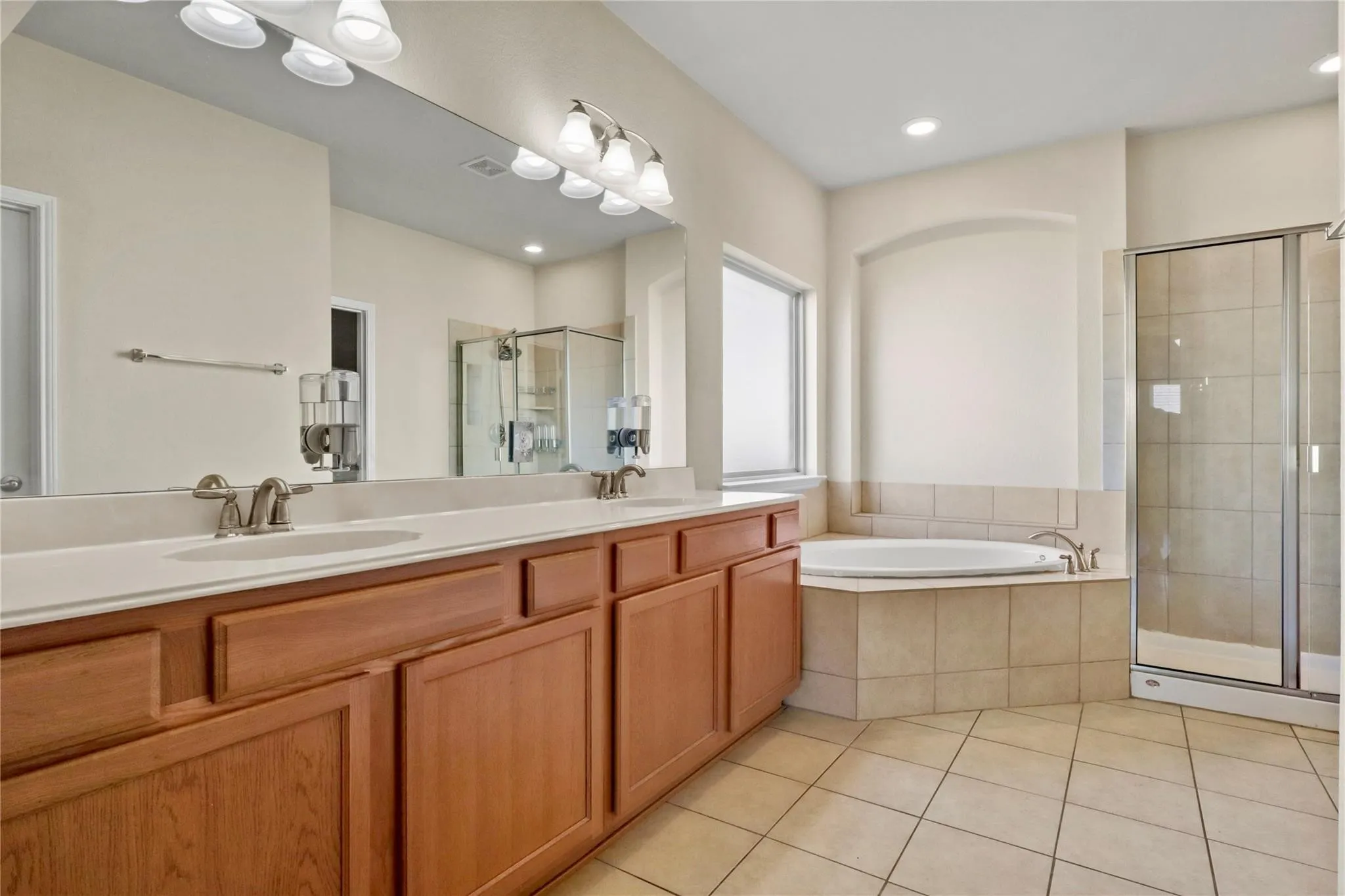 Single Family Residence For Rent in Tarrant County , 5839 Candlelight Lane, Grand Prairie, Texas 75052, 4 Bedroom, 4 Bathroom, 2 Garage spaces, 2,782 Sqft, built in 2008, mls#21406605, Real Estate Agent in Grand Prairie, Homes For Rent in Tarrant county, Homes For Rent in Grand Prairie, Realtor in Grand Prairie Texas, Real Estate Brokerage Independent Realty Texas, Luminita Cordes Realtor