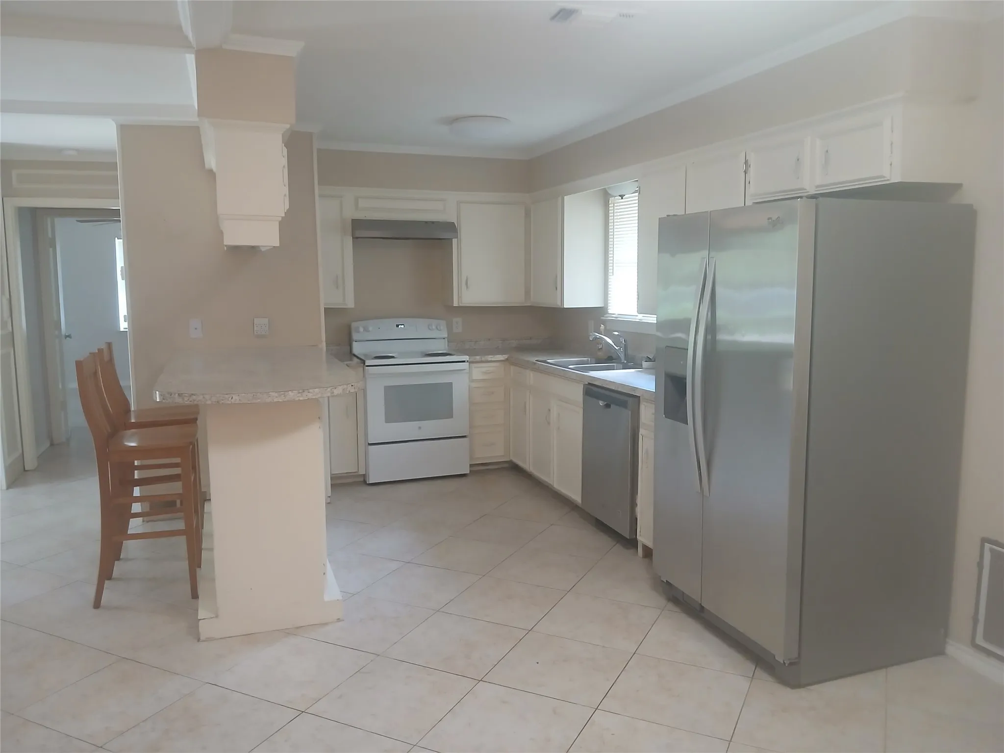 Single Family Residence For Rent in Henderson County , 151 COTTONWOOD Trail, Gun Barrel City, Texas 75156, 3 Bedroom, 2 Bathroom, 1 Garage spaces, 1,572 Sqft, built in 1977, mls#21406606, Real Estate Agent in Gun Barrel City, Homes For Rent in Henderson county, Homes For Rent in Gun Barrel City, Realtor in Gun Barrel City Texas, Real Estate Brokerage Independent Realty Texas, Luminita Cordes Realtor