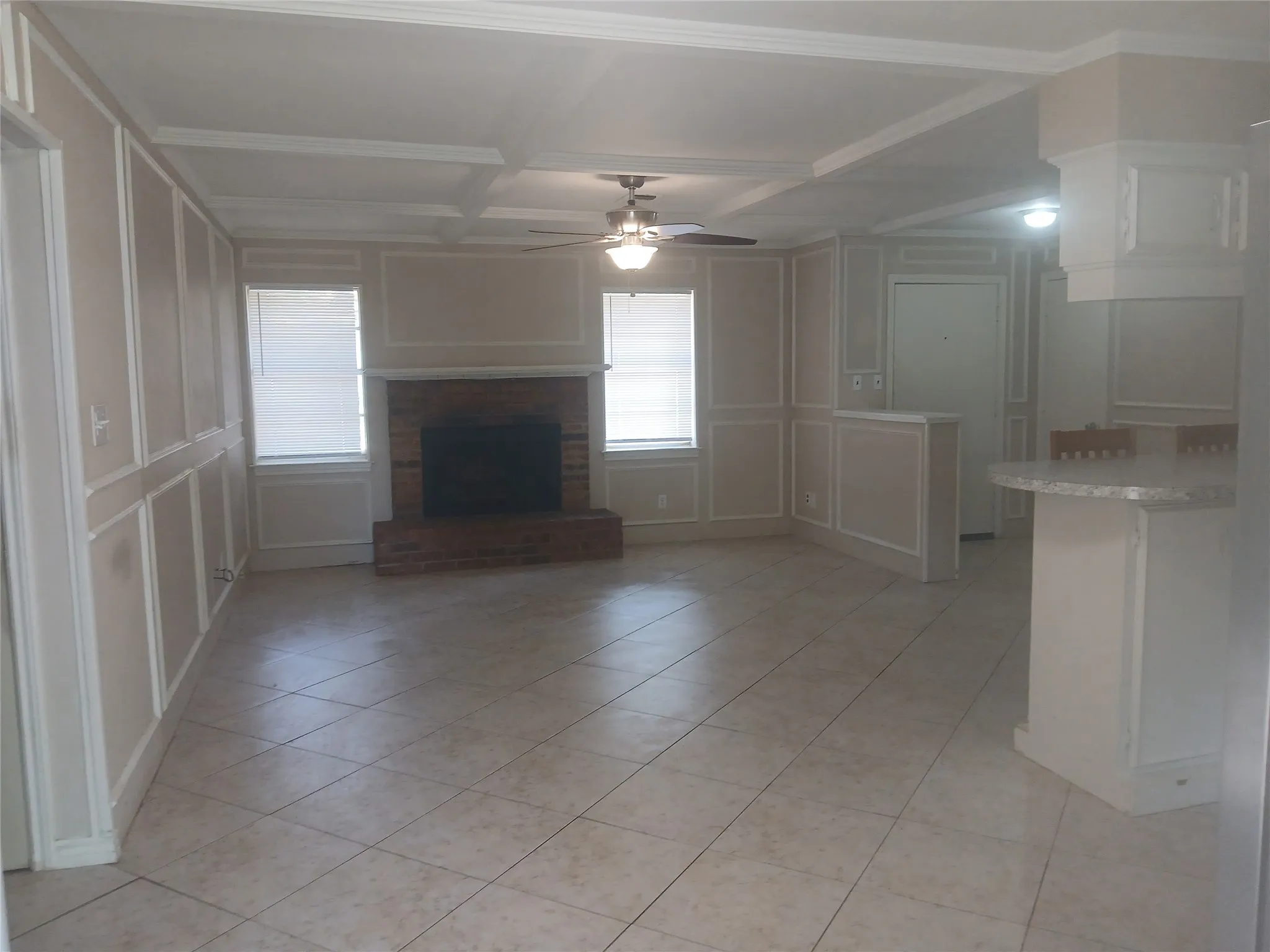 Single Family Residence For Rent in Henderson County , 151 COTTONWOOD Trail, Gun Barrel City, Texas 75156, 3 Bedroom, 2 Bathroom, 1 Garage spaces, 1,572 Sqft, built in 1977, mls#21406606, Real Estate Agent in Gun Barrel City, Homes For Rent in Henderson county, Homes For Rent in Gun Barrel City, Realtor in Gun Barrel City Texas, Real Estate Brokerage Independent Realty Texas, Luminita Cordes Realtor