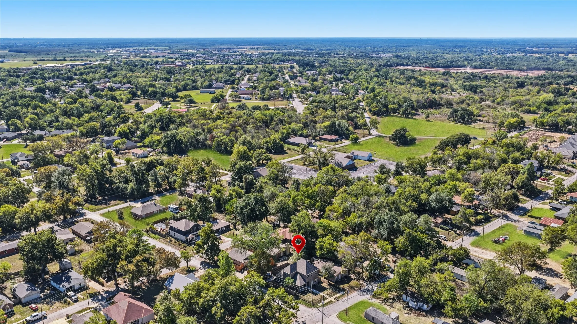 Single Family Residence For Sale in Kaufman County , 301 Mineral Wells, Terrell, Texas 75160, 3 Bedroom, 3 Bathroom, 1 Garage spaces, 1,815 Sqft, built in 2022, mls#21406613, Real Estate Agent in Terrell, Homes For Sale in Kaufman county, Homes For Sale in Terrell, Realtor in Terrell Texas, Real Estate Brokerage Independent Realty Texas, Luminita Cordes Realtor