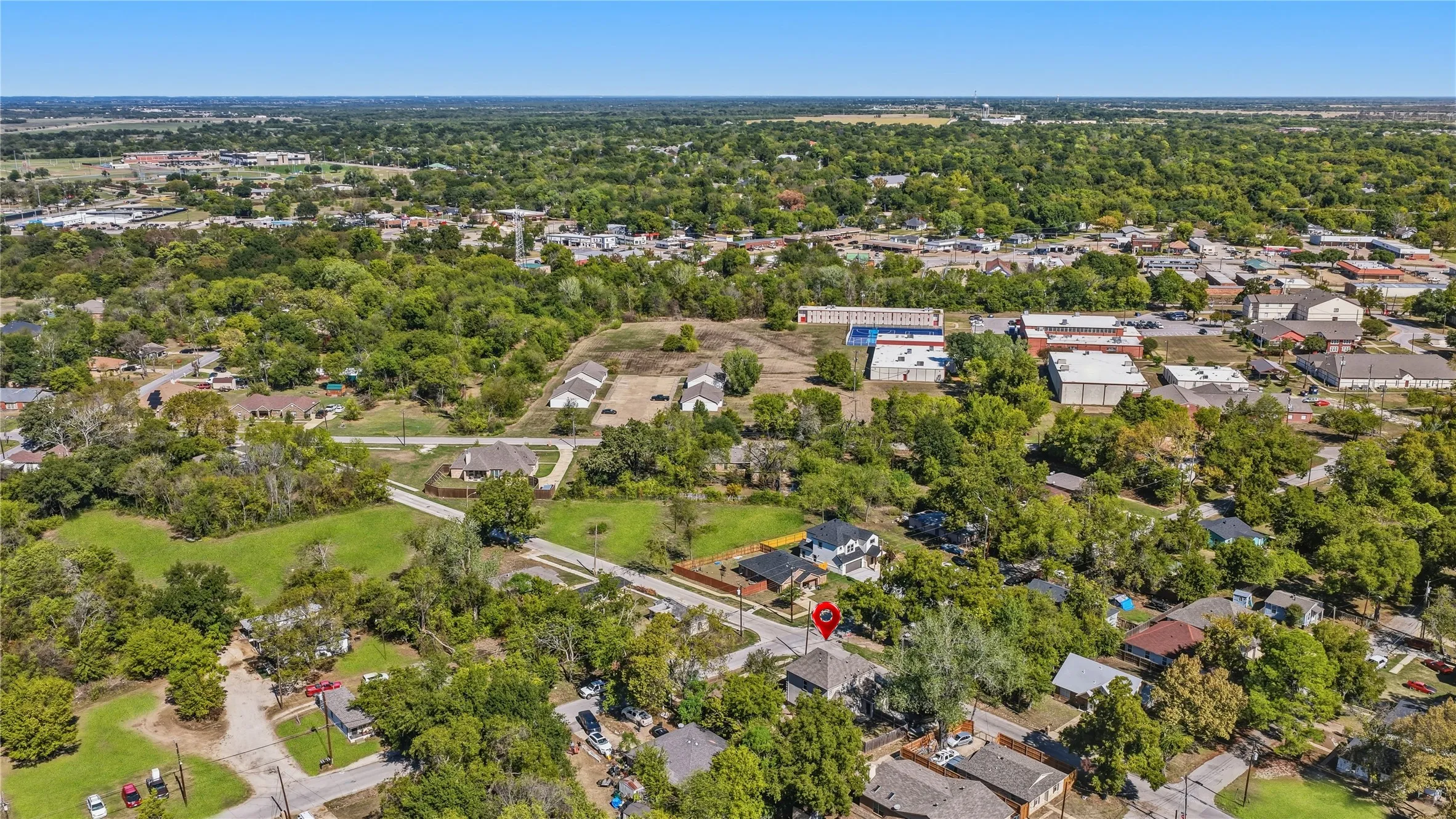 Single Family Residence For Sale in Kaufman County , 301 Mineral Wells, Terrell, Texas 75160, 3 Bedroom, 3 Bathroom, 1 Garage spaces, 1,815 Sqft, built in 2022, mls#21406613, Real Estate Agent in Terrell, Homes For Sale in Kaufman county, Homes For Sale in Terrell, Realtor in Terrell Texas, Real Estate Brokerage Independent Realty Texas, Luminita Cordes Realtor