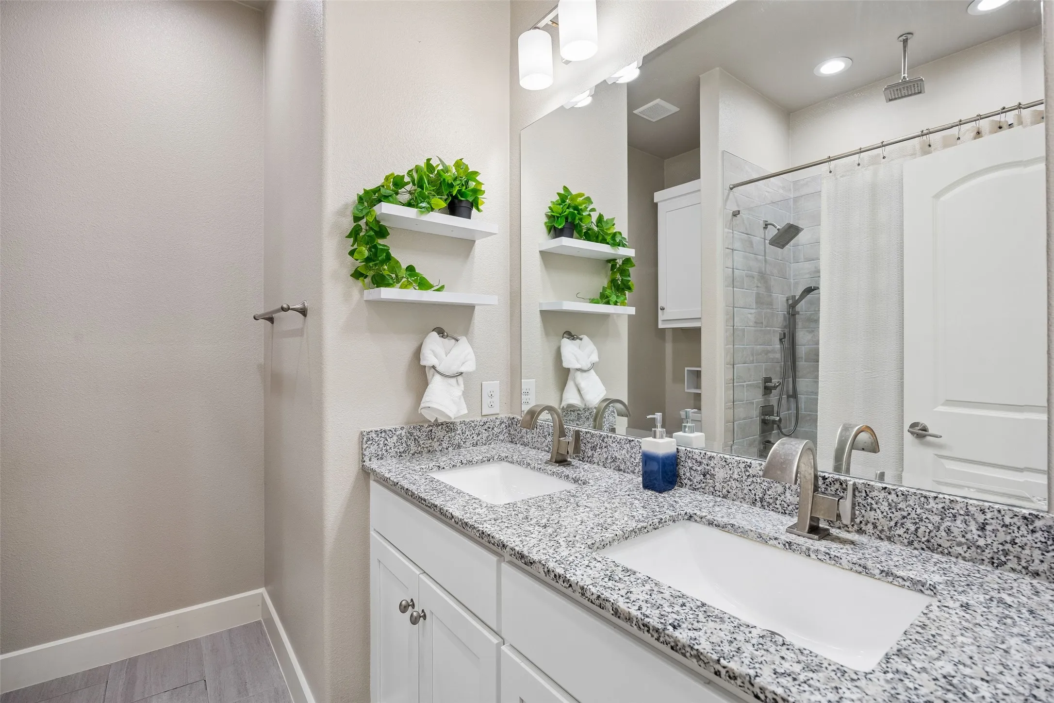 Primary Ensuite Bathroom