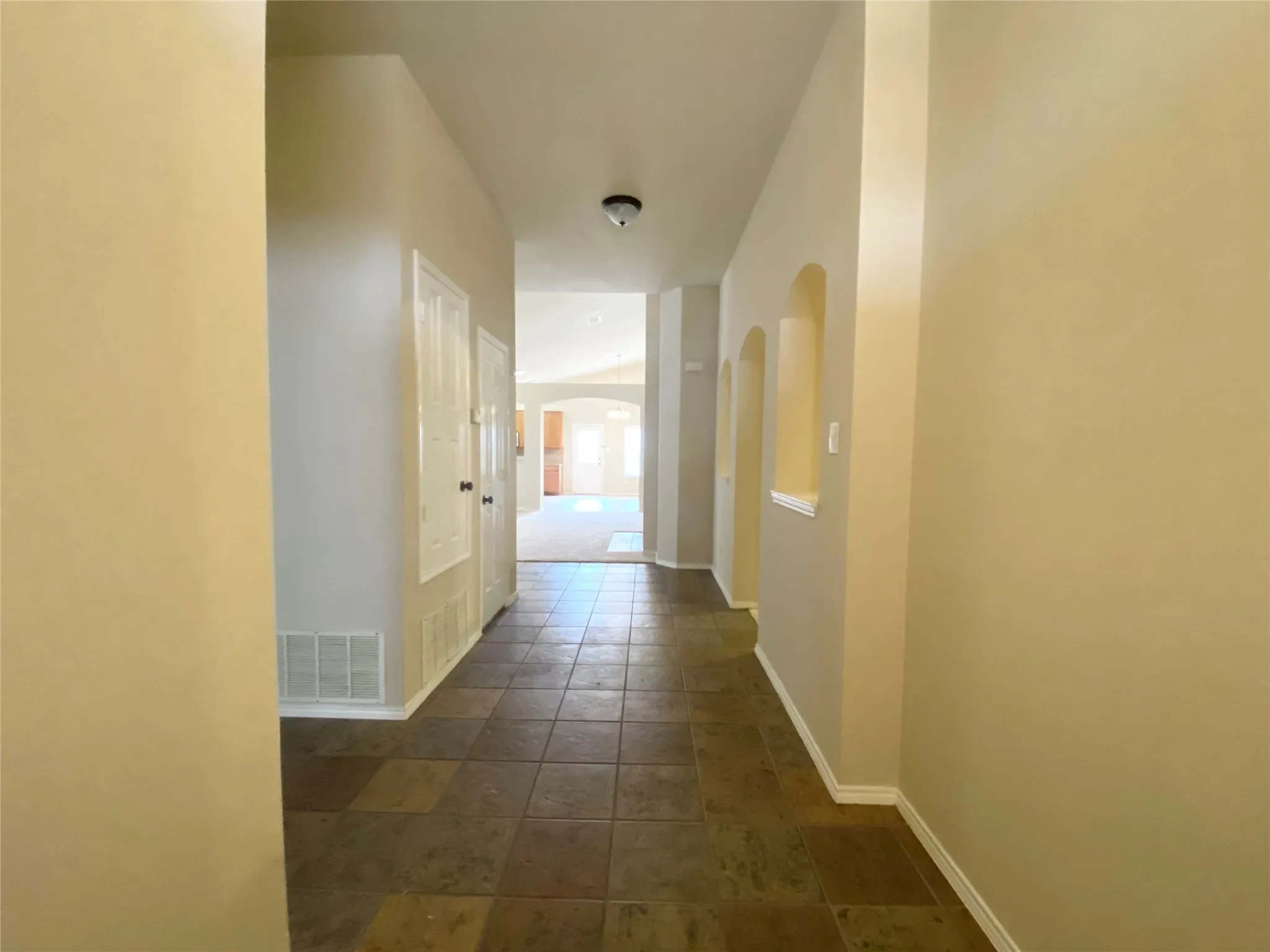 Single Family Residence For Rent in Collin County , 11159 Snyder Drive, Frisco, Texas 75035, 3 Bedroom, 2 Bathroom, 2 Garage spaces, 2,144 Sqft, built in 2003, mls#21406615, Real Estate Agent in Frisco, Homes For Rent in Collin county, Homes For Rent in Frisco, Realtor in Frisco Texas, Real Estate Brokerage Independent Realty Texas, Luminita Cordes Realtor