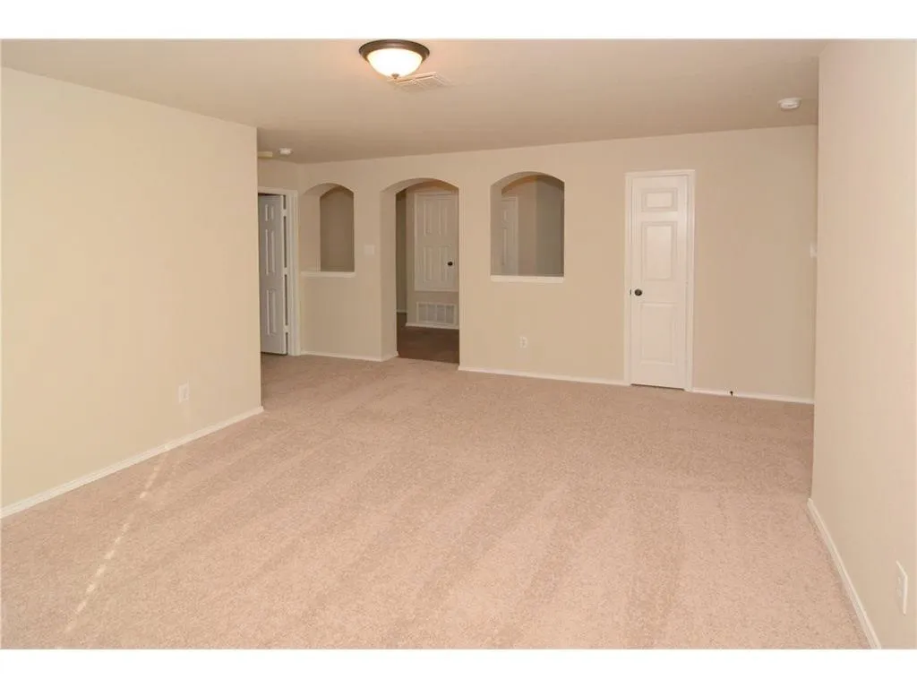 Single Family Residence For Rent in Collin County , 11159 Snyder Drive, Frisco, Texas 75035, 3 Bedroom, 2 Bathroom, 2 Garage spaces, 2,144 Sqft, built in 2003, mls#21406615, Real Estate Agent in Frisco, Homes For Rent in Collin county, Homes For Rent in Frisco, Realtor in Frisco Texas, Real Estate Brokerage Independent Realty Texas, Luminita Cordes Realtor