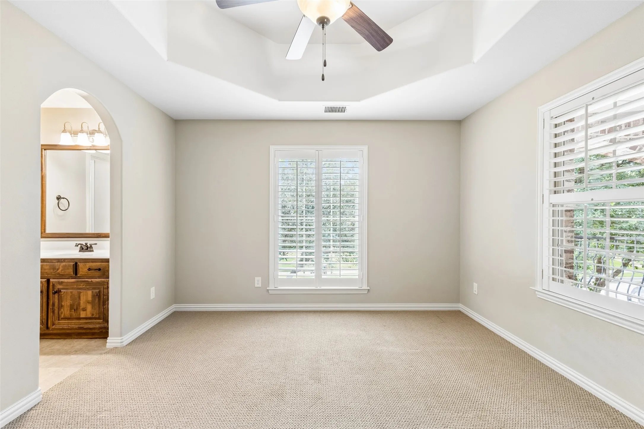 Single Family Residence For Sale in Denton County , 11224 Graceland Lane, Frisco, Texas 75033, 4 Bedroom, 4 Bathroom, 3 Garage spaces, 4,364 Sqft, built in 2008, mls#21404420, Real Estate Agent in Frisco, Homes For Sale in Denton county, Homes For Sale in Frisco, Realtor in Frisco Texas, Real Estate Brokerage Independent Realty Texas, Luminita Cordes Realtor