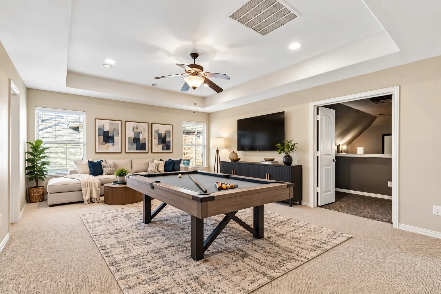 Game Room—Virtually​​‌​​​​‌​​‌‌​‌‌​​​‌‌​‌​‌​‌​​​‌​​ Staged