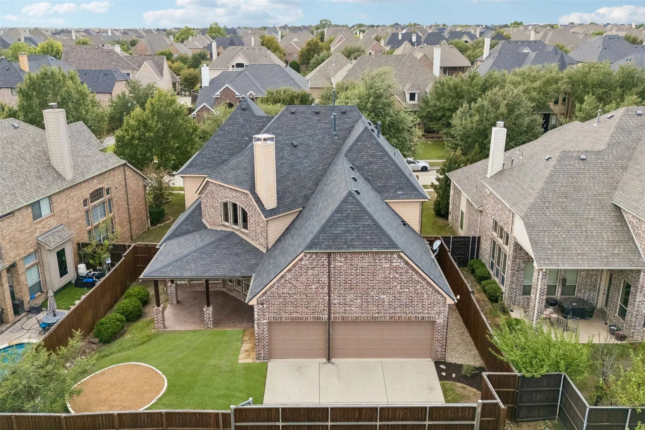 Single Family Residence For Sale in Denton County , 11224 Graceland Lane, Frisco, Texas 75033, 4 Bedroom, 4 Bathroom, 3 Garage spaces, 4,364 Sqft, built in 2008, mls#21404420, Real Estate Agent in Frisco, Homes For Sale in Denton county, Homes For Sale in Frisco, Realtor in Frisco Texas, Real Estate Brokerage Independent Realty Texas, Luminita Cordes Realtor