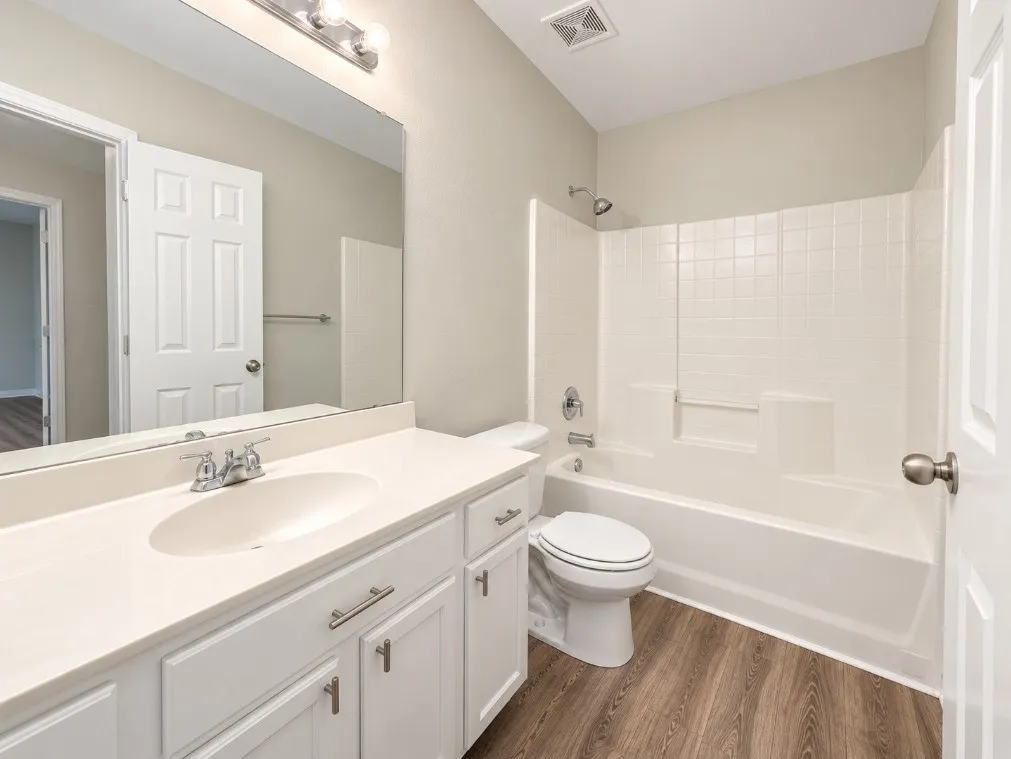 Single Family Residence For Sale in Tarrant County , 13252 Ridgepointe Road, Fort Worth, Texas 76244, 3 Bedroom, 2 Bathroom, 2 Garage spaces, 2,134 Sqft, built in 2002, mls#21406619, Real Estate Agent in Fort Worth, Homes For Sale in Tarrant county, Homes For Sale in Fort Worth, Realtor in Fort Worth Texas, Real Estate Brokerage Independent Realty Texas, Luminita Cordes Realtor