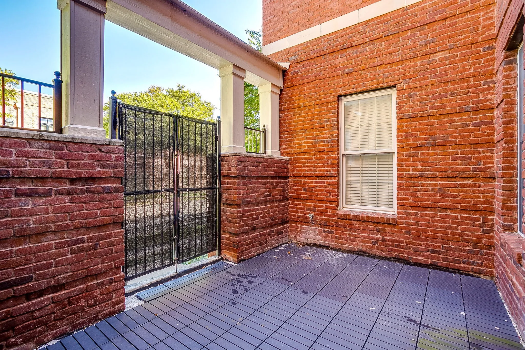 Townhouse For Sale in Collin County , 8274 Library Street, Frisco, Texas 75034, 3 Bedroom, 4 Bathroom, 2 Garage spaces, 3,003 Sqft, built in 2002, mls#21400384, Real Estate Agent in Frisco, Homes For Sale in Collin county, Homes For Sale in Frisco, Realtor in Frisco Texas, Real Estate Brokerage Independent Realty Texas, Luminita Cordes Realtor