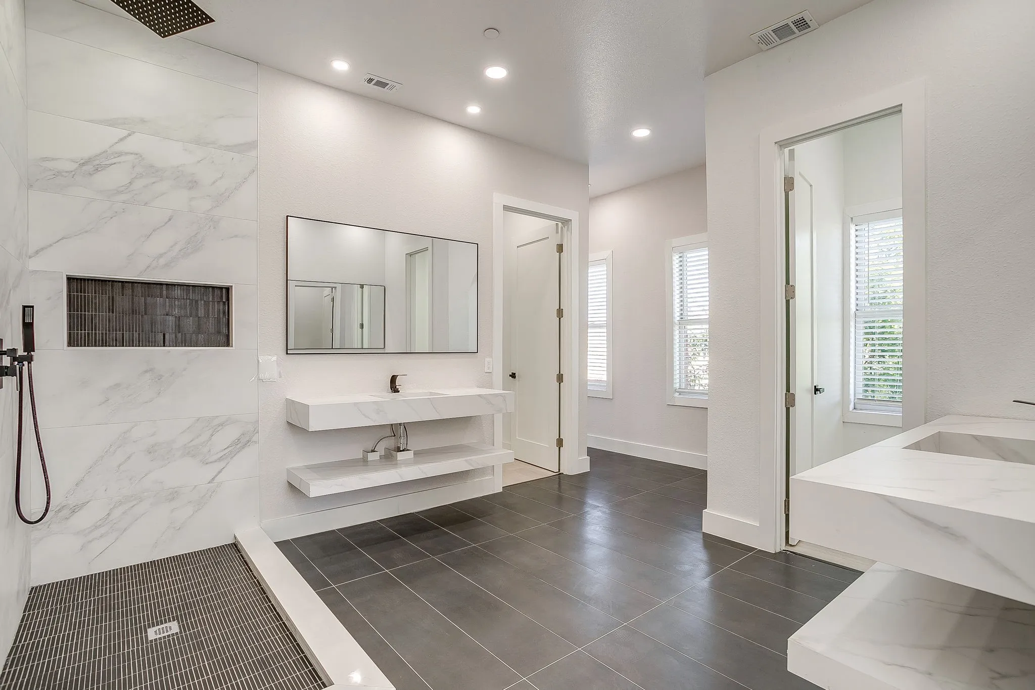 Townhouse For Sale in Collin County , 8274 Library Street, Frisco, Texas 75034, 3 Bedroom, 4 Bathroom, 2 Garage spaces, 3,003 Sqft, built in 2002, mls#21400384, Real Estate Agent in Frisco, Homes For Sale in Collin county, Homes For Sale in Frisco, Realtor in Frisco Texas, Real Estate Brokerage Independent Realty Texas, Luminita Cordes Realtor