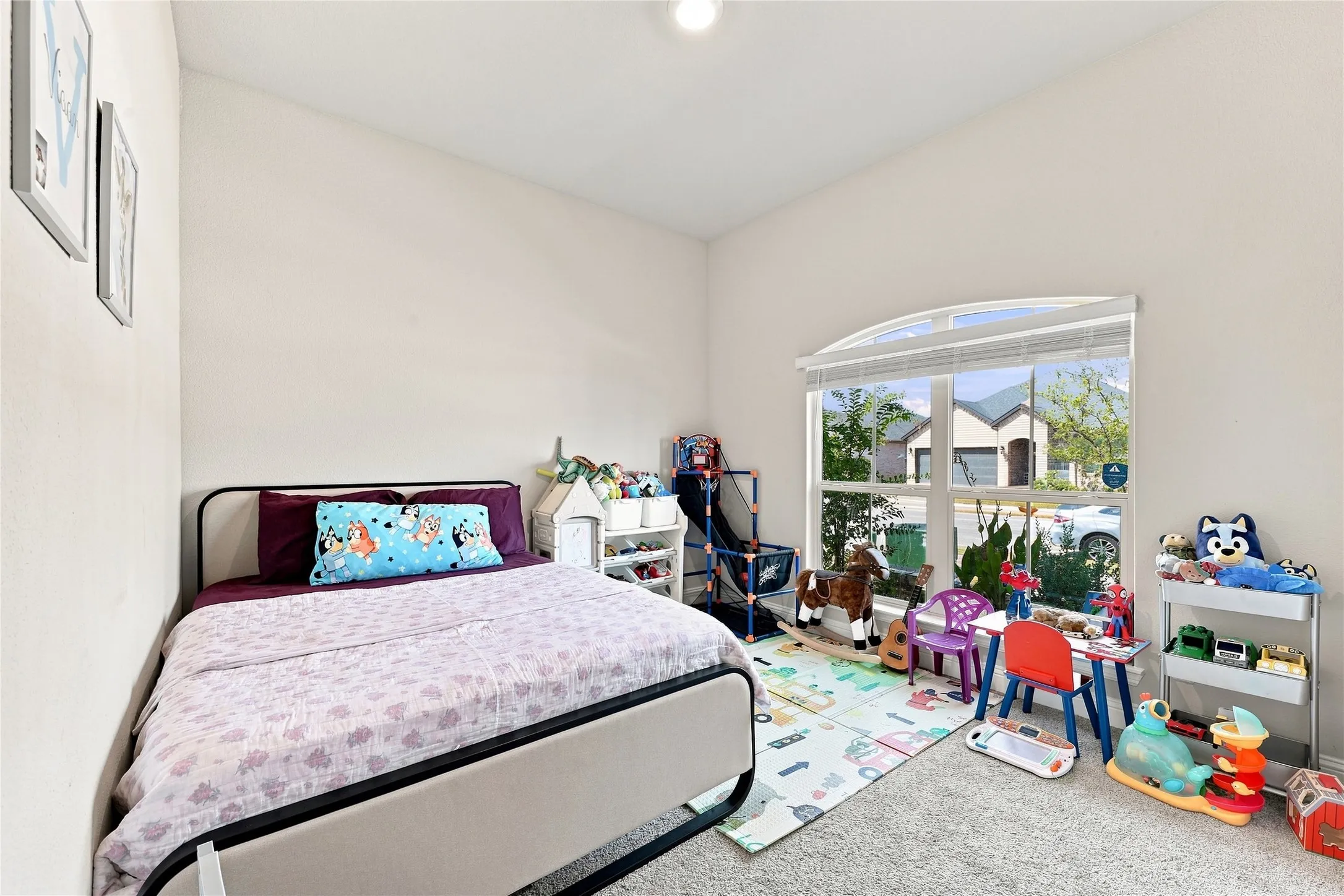 Single Family Residence For Rent in Tarrant County , 11516 Nicholson Lane, Fort Worth, Texas 76244, 4 Bedroom, 2 Bathroom, 2 Garage spaces, 2,508 Sqft, built in 2024, mls#21402088, Real Estate Agent in Fort Worth, Homes For Rent in Tarrant county, Homes For Rent in Fort Worth, Realtor in Fort Worth Texas, Real Estate Brokerage Independent Realty Texas, Luminita Cordes Realtor