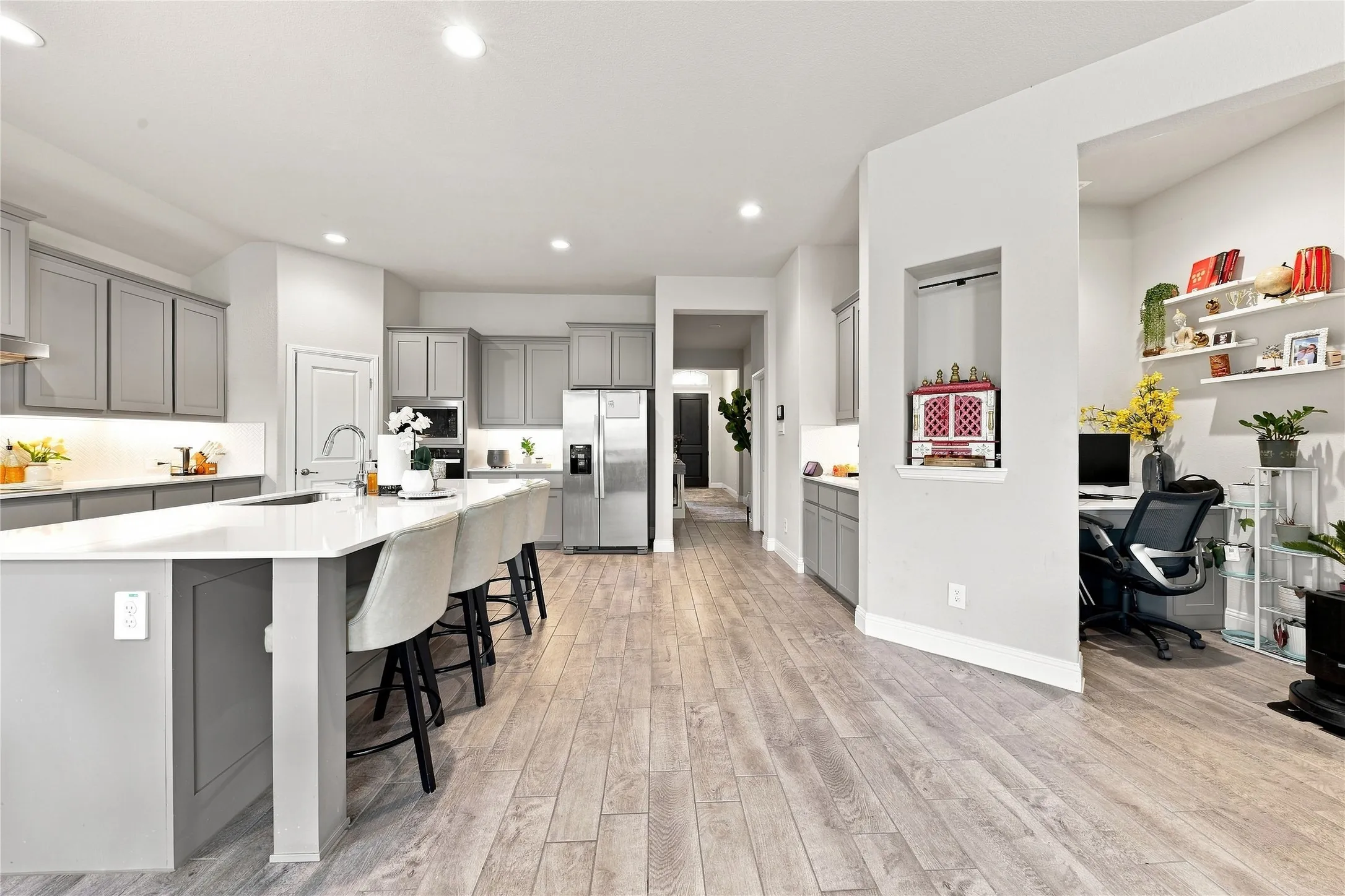 Single Family Residence For Rent in Tarrant County , 11516 Nicholson Lane, Fort Worth, Texas 76244, 4 Bedroom, 2 Bathroom, 2 Garage spaces, 2,508 Sqft, built in 2024, mls#21402088, Real Estate Agent in Fort Worth, Homes For Rent in Tarrant county, Homes For Rent in Fort Worth, Realtor in Fort Worth Texas, Real Estate Brokerage Independent Realty Texas, Luminita Cordes Realtor