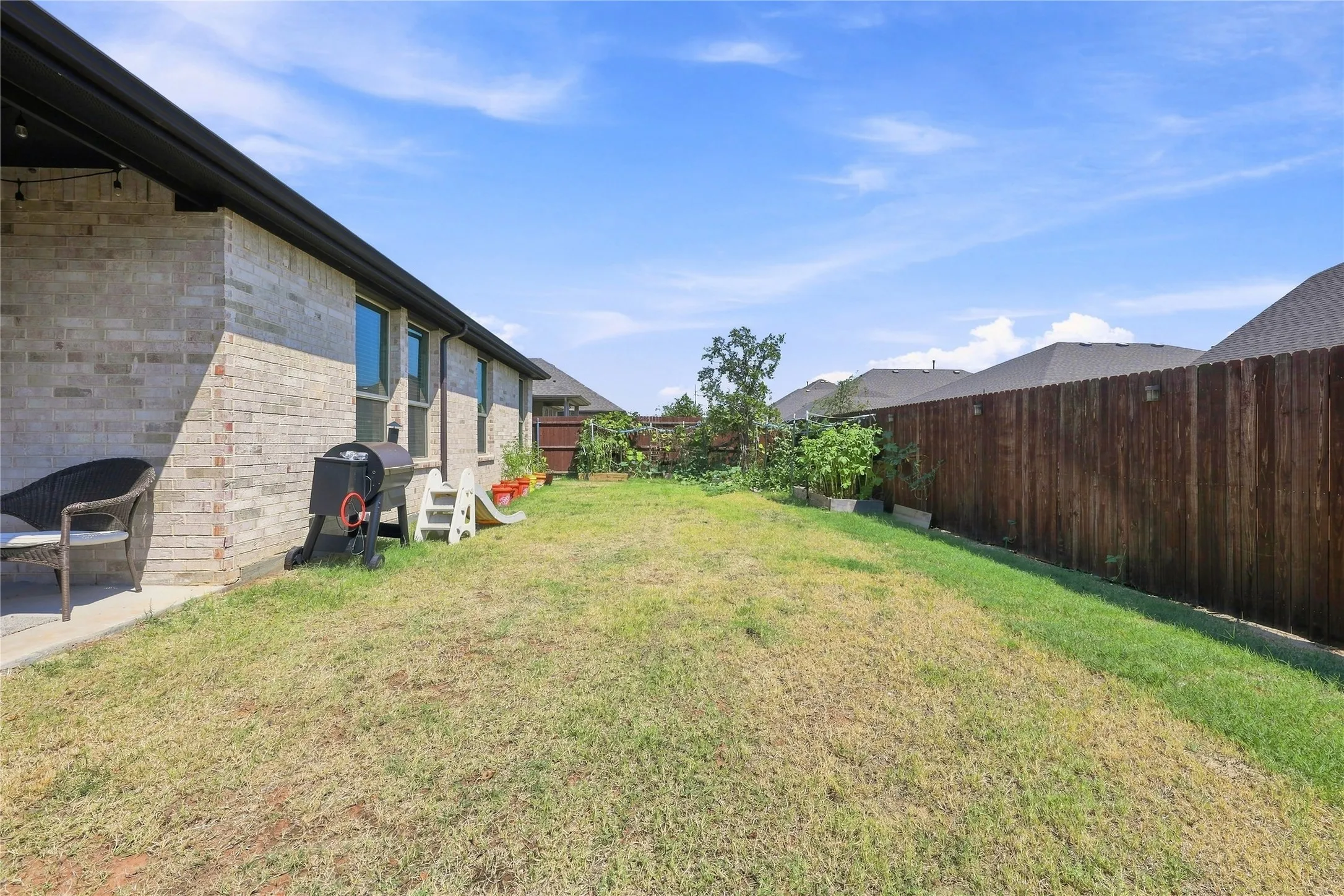 Single Family Residence For Rent in Tarrant County , 11516 Nicholson Lane, Fort Worth, Texas 76244, 4 Bedroom, 2 Bathroom, 2 Garage spaces, 2,508 Sqft, built in 2024, mls#21402088, Real Estate Agent in Fort Worth, Homes For Rent in Tarrant county, Homes For Rent in Fort Worth, Realtor in Fort Worth Texas, Real Estate Brokerage Independent Realty Texas, Luminita Cordes Realtor