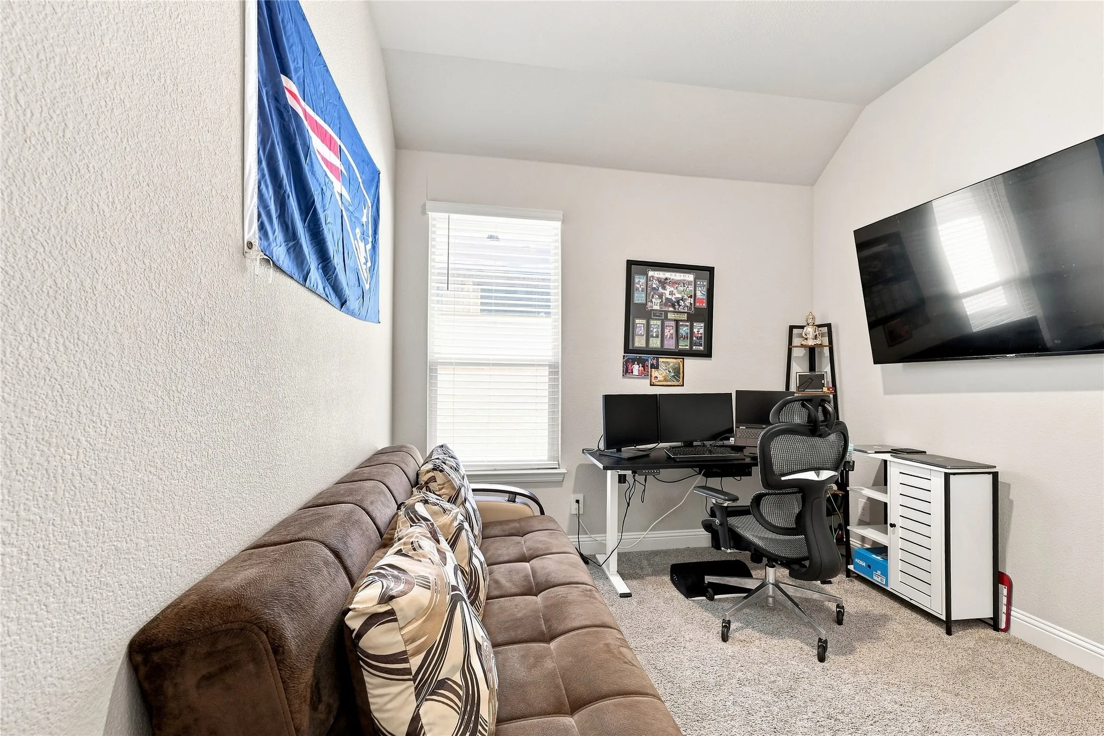 Single Family Residence For Rent in Tarrant County , 11516 Nicholson Lane, Fort Worth, Texas 76244, 4 Bedroom, 2 Bathroom, 2 Garage spaces, 2,508 Sqft, built in 2024, mls#21402088, Real Estate Agent in Fort Worth, Homes For Rent in Tarrant county, Homes For Rent in Fort Worth, Realtor in Fort Worth Texas, Real Estate Brokerage Independent Realty Texas, Luminita Cordes Realtor