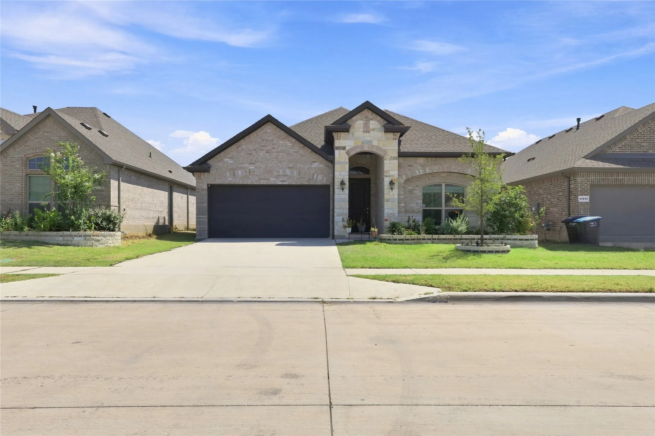 Single Family Residence For Rent in Tarrant County , 11516 Nicholson Lane, Fort Worth, Texas 76244, 4 Bedroom, 2 Bathroom, 2 Garage spaces, 2,508 Sqft, built in 2024, mls#21402088, Real Estate Agent in Fort Worth, Homes For Rent in Tarrant county, Homes For Rent in Fort Worth, Realtor in Fort Worth Texas, Real Estate Brokerage Independent Realty Texas, Luminita Cordes Realtor