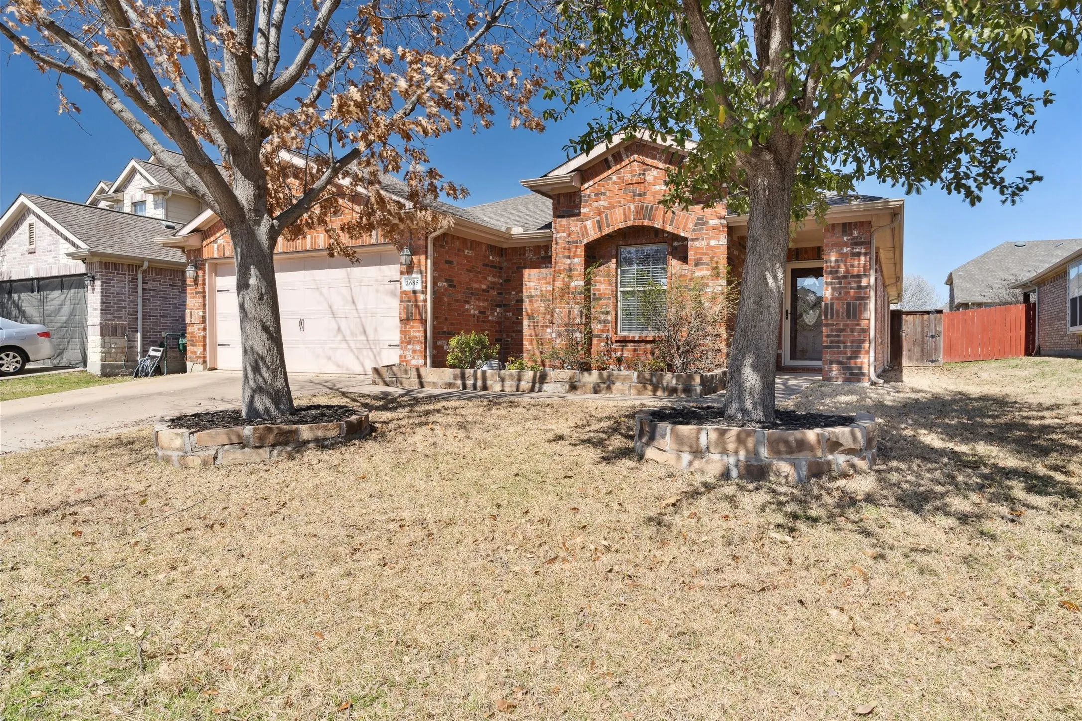 Single Family Residence For Sale in Denton County , 2685 Calmwater Drive, Little Elm, Texas 75068, 3 Bedroom, 2 Bathroom, 2 Garage spaces, 1,672 Sqft, built in 2005, mls#21405970, Real Estate Agent in Little Elm, Homes For Sale in Denton county, Homes For Sale in Little Elm, Realtor in Little Elm Texas, Real Estate Brokerage Independent Realty Texas, Luminita Cordes Realtor
