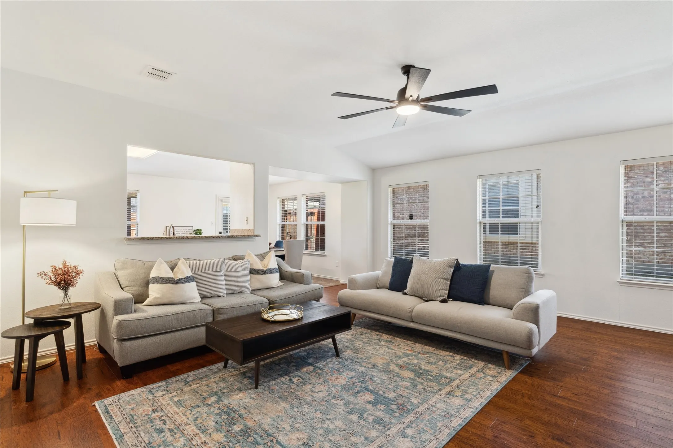 Single Family Residence For Sale in Denton County , 2685 Calmwater Drive, Little Elm, Texas 75068, 3 Bedroom, 2 Bathroom, 2 Garage spaces, 1,672 Sqft, built in 2005, mls#21405970, Real Estate Agent in Little Elm, Homes For Sale in Denton county, Homes For Sale in Little Elm, Realtor in Little Elm Texas, Real Estate Brokerage Independent Realty Texas, Luminita Cordes Realtor