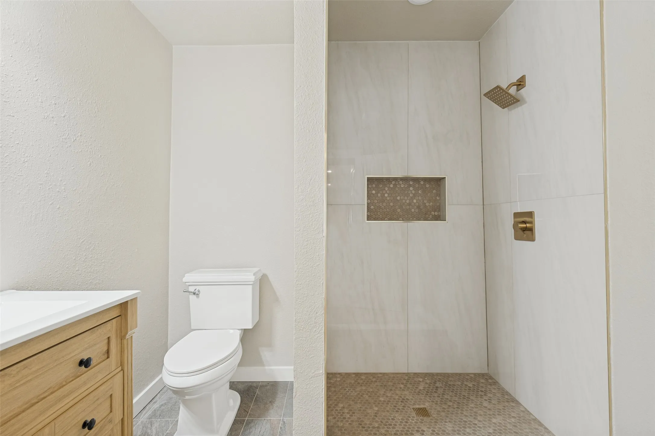 Single Family Residence For Sale in Dallas County , 1239 Lonsdale Avenue, Dallas, Texas 75217, 3 Bedroom, 2 Bathroom, Garage spaces, 1,380 Sqft, built in 1951, mls#21406630, Real Estate Agent in Dallas, Homes For Sale in Dallas county, Homes For Sale in Dallas, Realtor in Dallas Texas, Real Estate Brokerage Independent Realty Texas, Luminita Cordes Realtor