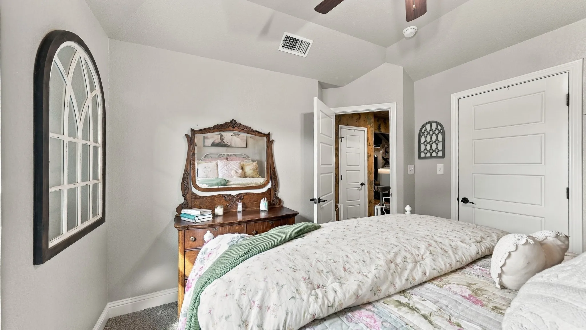 Single Family Residence For Sale in Parker County , 470 Wilson Bend Road, Millsap, Texas 76066, 4 Bedroom, 2 Bathroom, 2 Garage spaces, 2,019 Sqft, built in 2020, mls#21406530, Real Estate Agent in Millsap, Homes For Sale in Parker county, Homes For Sale in Millsap, Realtor in Millsap Texas, Real Estate Brokerage Independent Realty Texas, Luminita Cordes Realtor