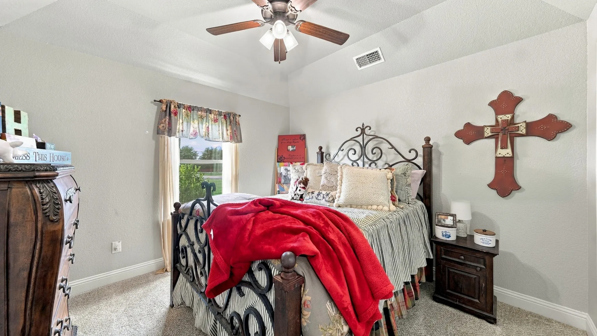 Single Family Residence For Sale in Parker County , 470 Wilson Bend Road, Millsap, Texas 76066, 4 Bedroom, 2 Bathroom, 2 Garage spaces, 2,019 Sqft, built in 2020, mls#21406530, Real Estate Agent in Millsap, Homes For Sale in Parker county, Homes For Sale in Millsap, Realtor in Millsap Texas, Real Estate Brokerage Independent Realty Texas, Luminita Cordes Realtor