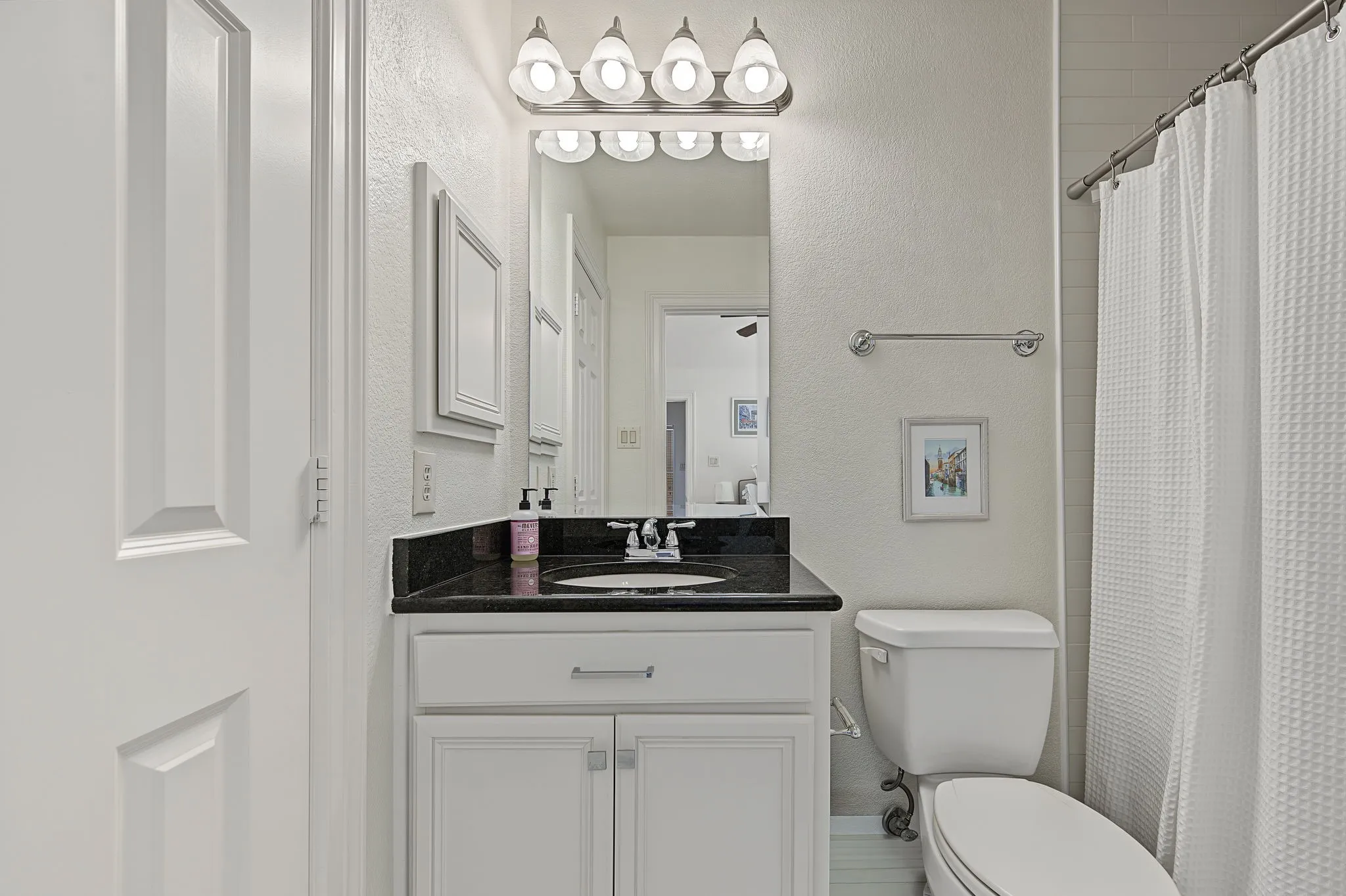 Townhouse For Sale in Dallas County , 3708 Wycliff Avenue, Dallas, Texas 75219, 3 Bedroom, 4 Bathroom, 2 Garage spaces, 2,498 Sqft, built in 2006, mls#21406491, Real Estate Agent in Dallas, Homes For Sale in Dallas county, Homes For Sale in Dallas, Realtor in Dallas Texas, Real Estate Brokerage Independent Realty Texas, Luminita Cordes Realtor