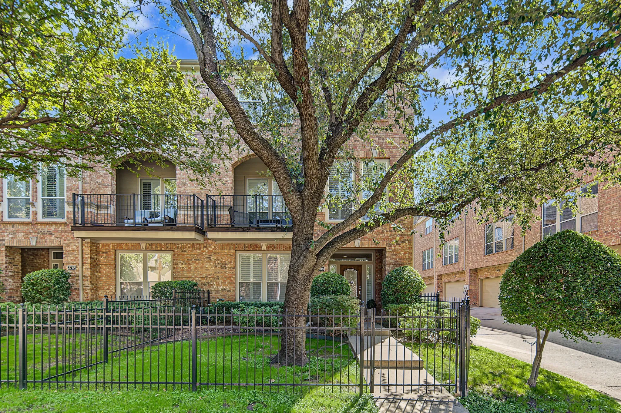 Townhouse For Sale