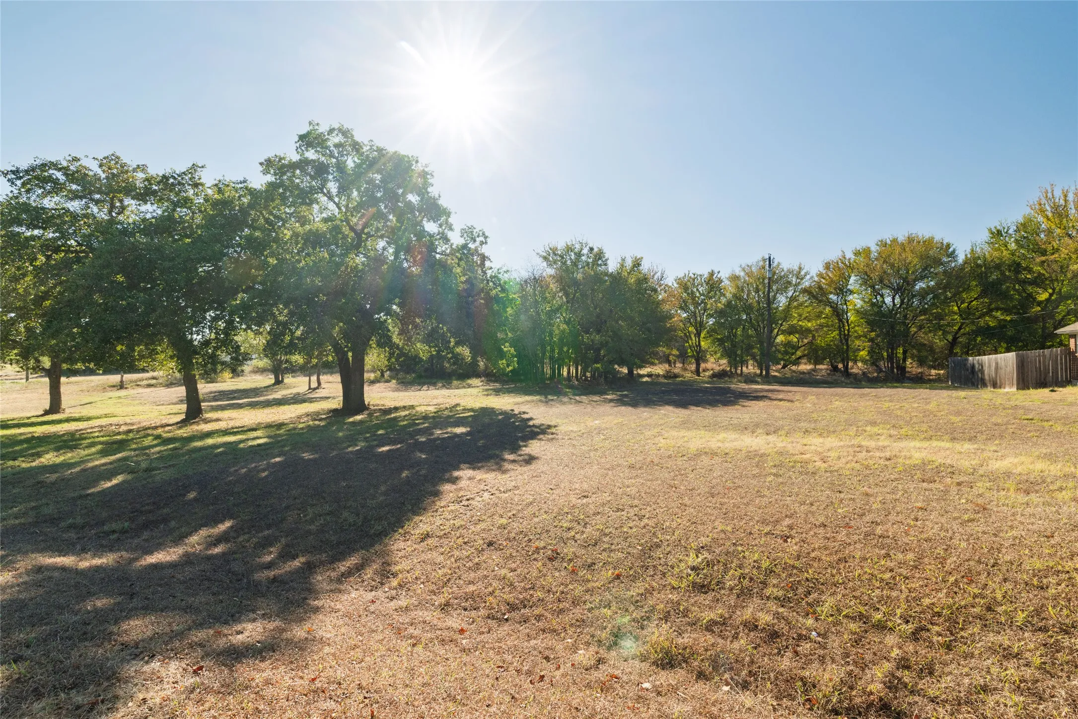 Unimproved Land For Sale in Wise County , TBD Lot 21 Port O Call Drive, Runaway Bay, Texas 76426, 0, 0, Garage spaces, 0 Sqft, built in 0, mls#21404538, Real Estate Agent in Runaway Bay, Homes For Sale in Wise county, Homes For Sale in Runaway Bay, Realtor in Runaway Bay Texas, Real Estate Brokerage Independent Realty Texas, Luminita Cordes Realtor