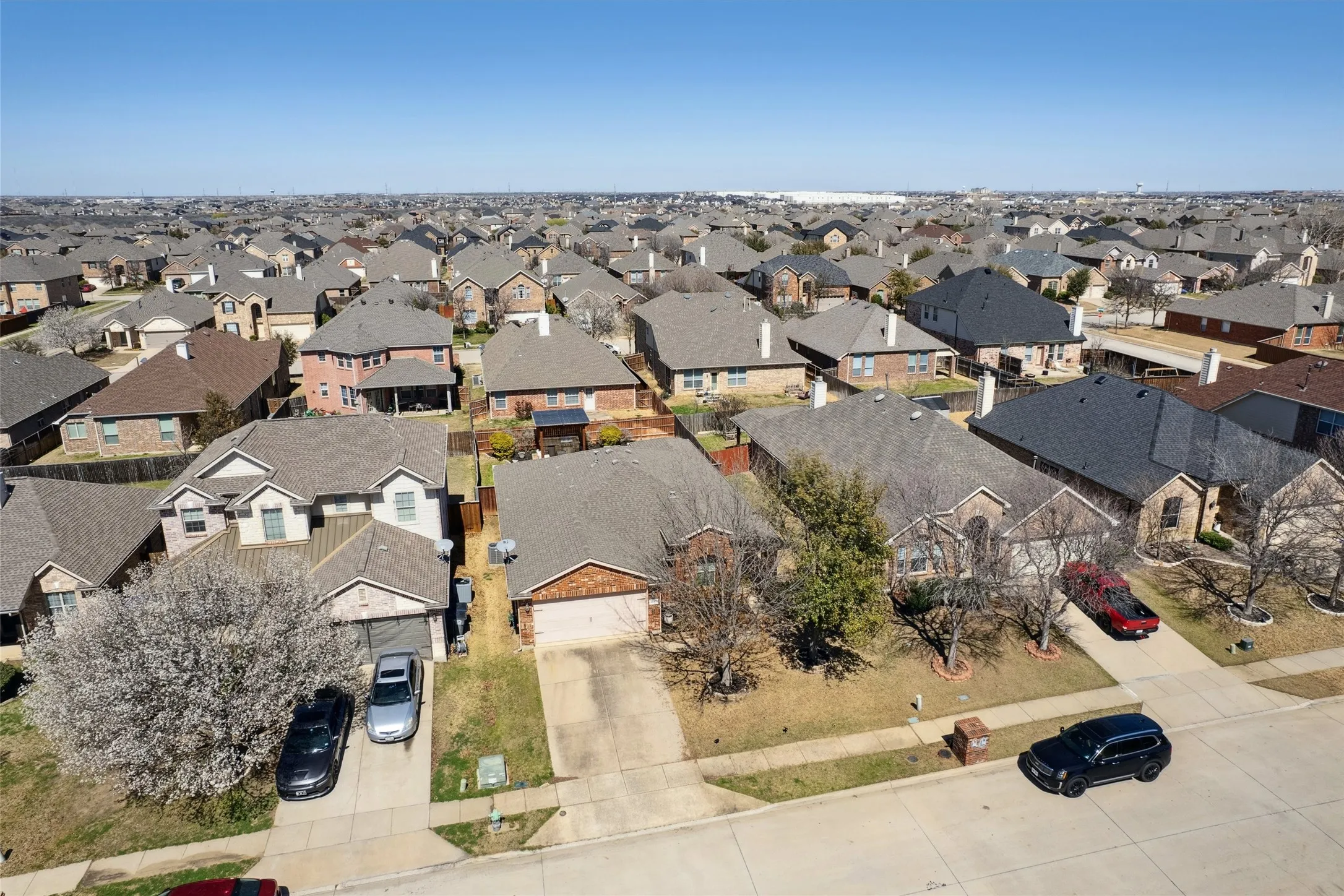 Single Family Residence For Rent in Denton County , 2685 Calmwater Drive, Little Elm, Texas 75068, 3 Bedroom, 2 Bathroom, 2 Garage spaces, 1,672 Sqft, built in 2005, mls#21405819, Real Estate Agent in Little Elm, Homes For Rent in Denton county, Homes For Rent in Little Elm, Realtor in Little Elm Texas, Real Estate Brokerage Independent Realty Texas, Luminita Cordes Realtor