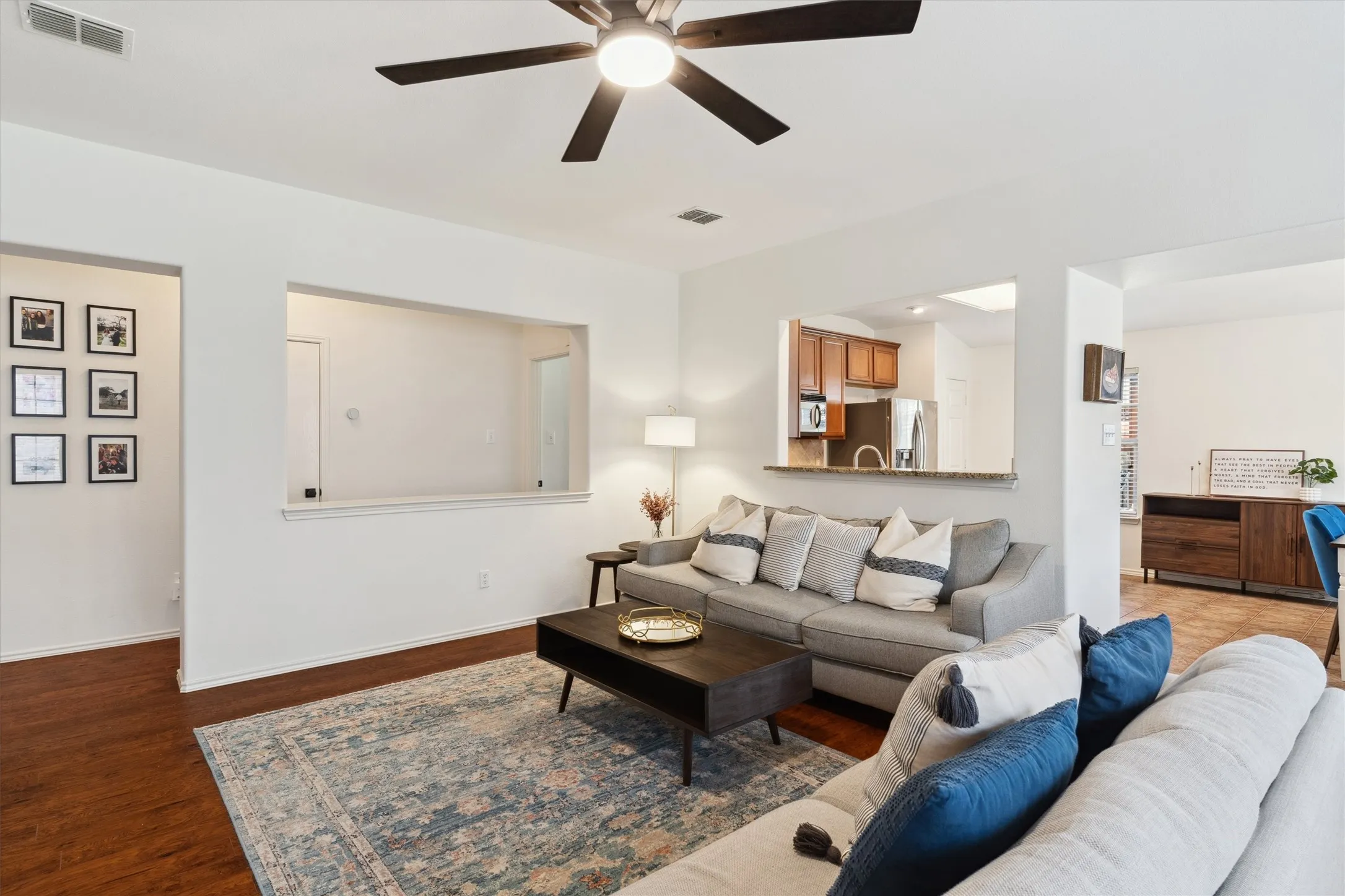 Single Family Residence For Rent in Denton County , 2685 Calmwater Drive, Little Elm, Texas 75068, 3 Bedroom, 2 Bathroom, 2 Garage spaces, 1,672 Sqft, built in 2005, mls#21405819, Real Estate Agent in Little Elm, Homes For Rent in Denton county, Homes For Rent in Little Elm, Realtor in Little Elm Texas, Real Estate Brokerage Independent Realty Texas, Luminita Cordes Realtor