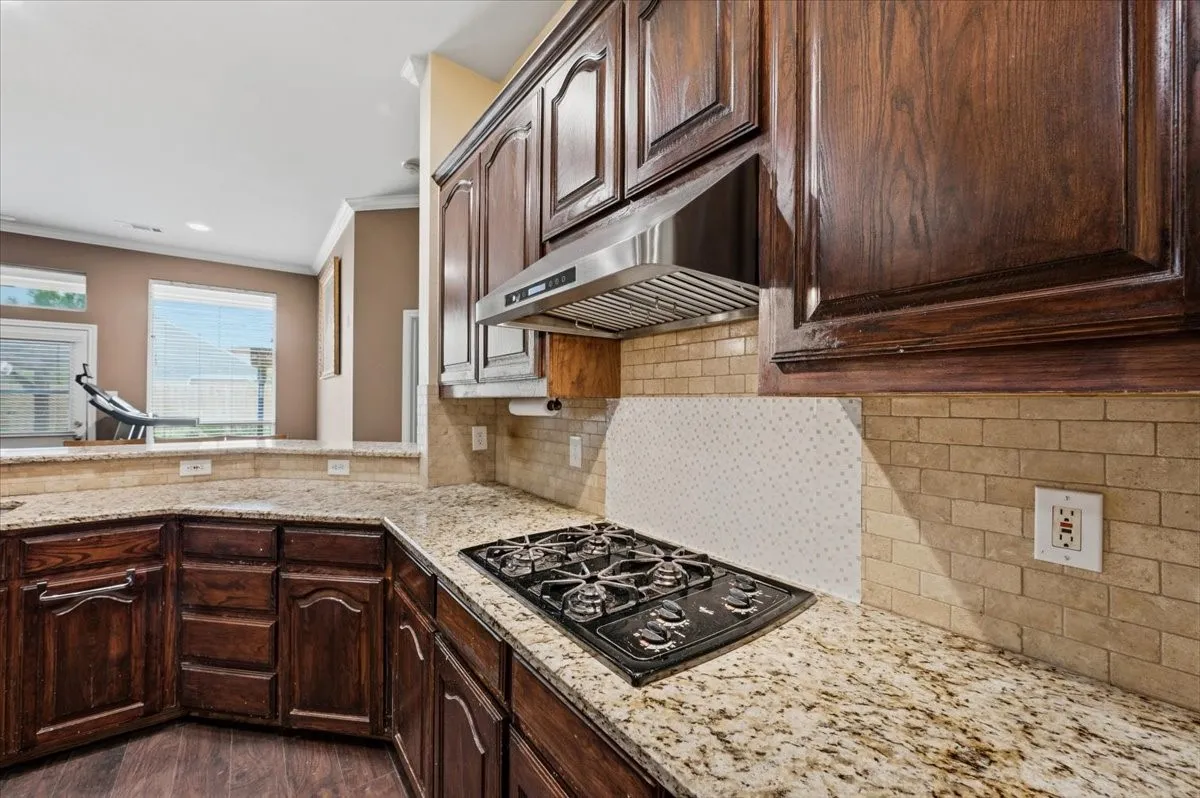 Single Family Residence For Sale in Tarrant County , 3135 Guadaloupe, Grand Prairie, Texas 75054, 3 Bedroom, 2 Bathroom, 2 Garage spaces, 1,961 Sqft, built in 2005, mls#21403334, Real Estate Agent in Grand Prairie, Homes For Sale in Tarrant county, Homes For Sale in Grand Prairie, Realtor in Grand Prairie Texas, Real Estate Brokerage Independent Realty Texas, Luminita Cordes Realtor