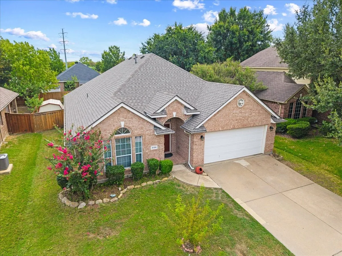 Single Family Residence For Sale in Tarrant County , 3135 Guadaloupe, Grand Prairie, Texas 75054, 3 Bedroom, 2 Bathroom, 2 Garage spaces, 1,961 Sqft, built in 2005, mls#21403334, Real Estate Agent in Grand Prairie, Homes For Sale in Tarrant county, Homes For Sale in Grand Prairie, Realtor in Grand Prairie Texas, Real Estate Brokerage Independent Realty Texas, Luminita Cordes Realtor