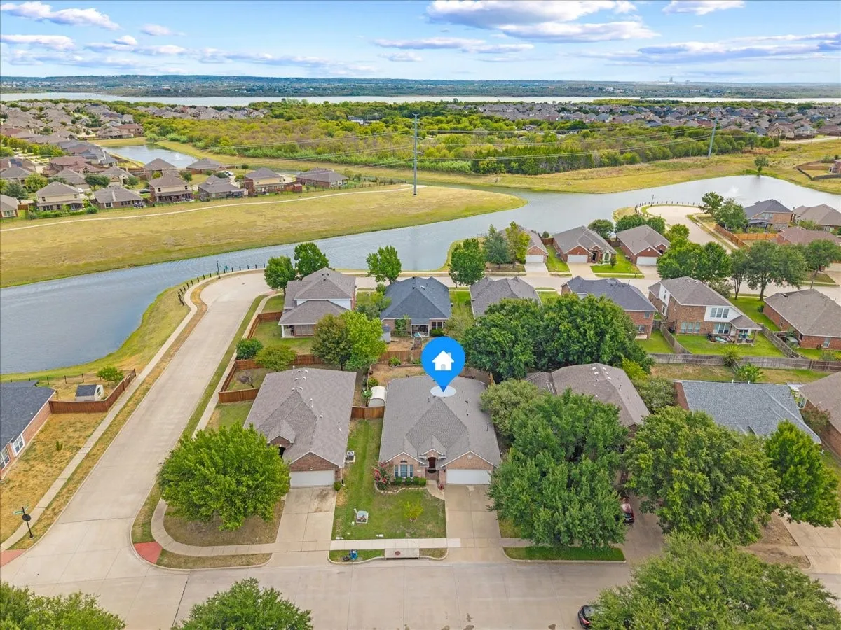 Single Family Residence For Sale in Tarrant County , 3135 Guadaloupe, Grand Prairie, Texas 75054, 3 Bedroom, 2 Bathroom, 2 Garage spaces, 1,961 Sqft, built in 2005, mls#21403334, Real Estate Agent in Grand Prairie, Homes For Sale in Tarrant county, Homes For Sale in Grand Prairie, Realtor in Grand Prairie Texas, Real Estate Brokerage Independent Realty Texas, Luminita Cordes Realtor