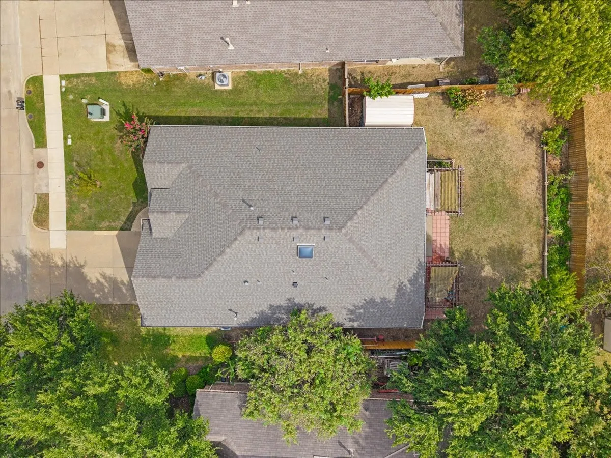 Single Family Residence For Sale in Tarrant County , 3135 Guadaloupe, Grand Prairie, Texas 75054, 3 Bedroom, 2 Bathroom, 2 Garage spaces, 1,961 Sqft, built in 2005, mls#21403334, Real Estate Agent in Grand Prairie, Homes For Sale in Tarrant county, Homes For Sale in Grand Prairie, Realtor in Grand Prairie Texas, Real Estate Brokerage Independent Realty Texas, Luminita Cordes Realtor