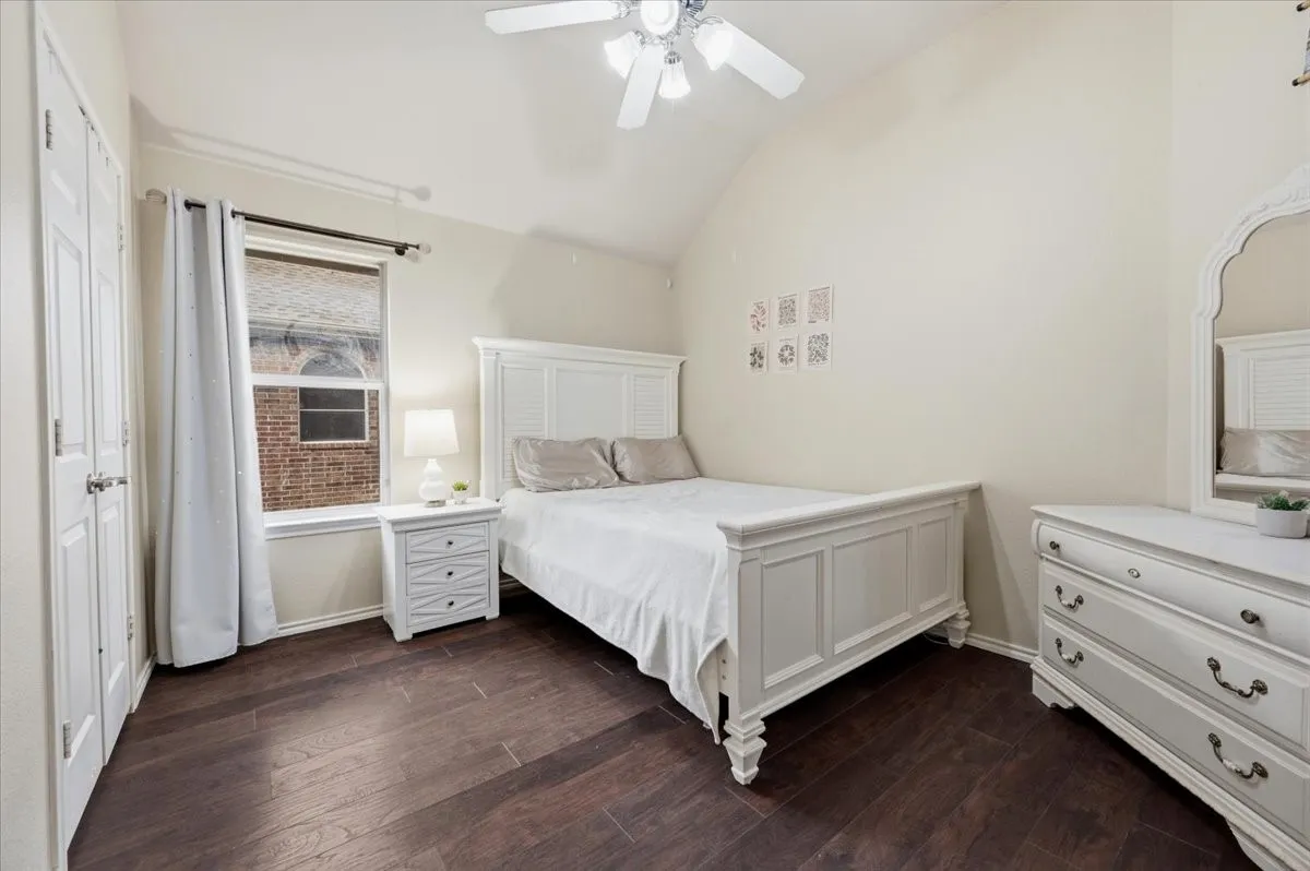 Single Family Residence For Sale in Tarrant County , 3135 Guadaloupe, Grand Prairie, Texas 75054, 3 Bedroom, 2 Bathroom, 2 Garage spaces, 1,961 Sqft, built in 2005, mls#21403334, Real Estate Agent in Grand Prairie, Homes For Sale in Tarrant county, Homes For Sale in Grand Prairie, Realtor in Grand Prairie Texas, Real Estate Brokerage Independent Realty Texas, Luminita Cordes Realtor