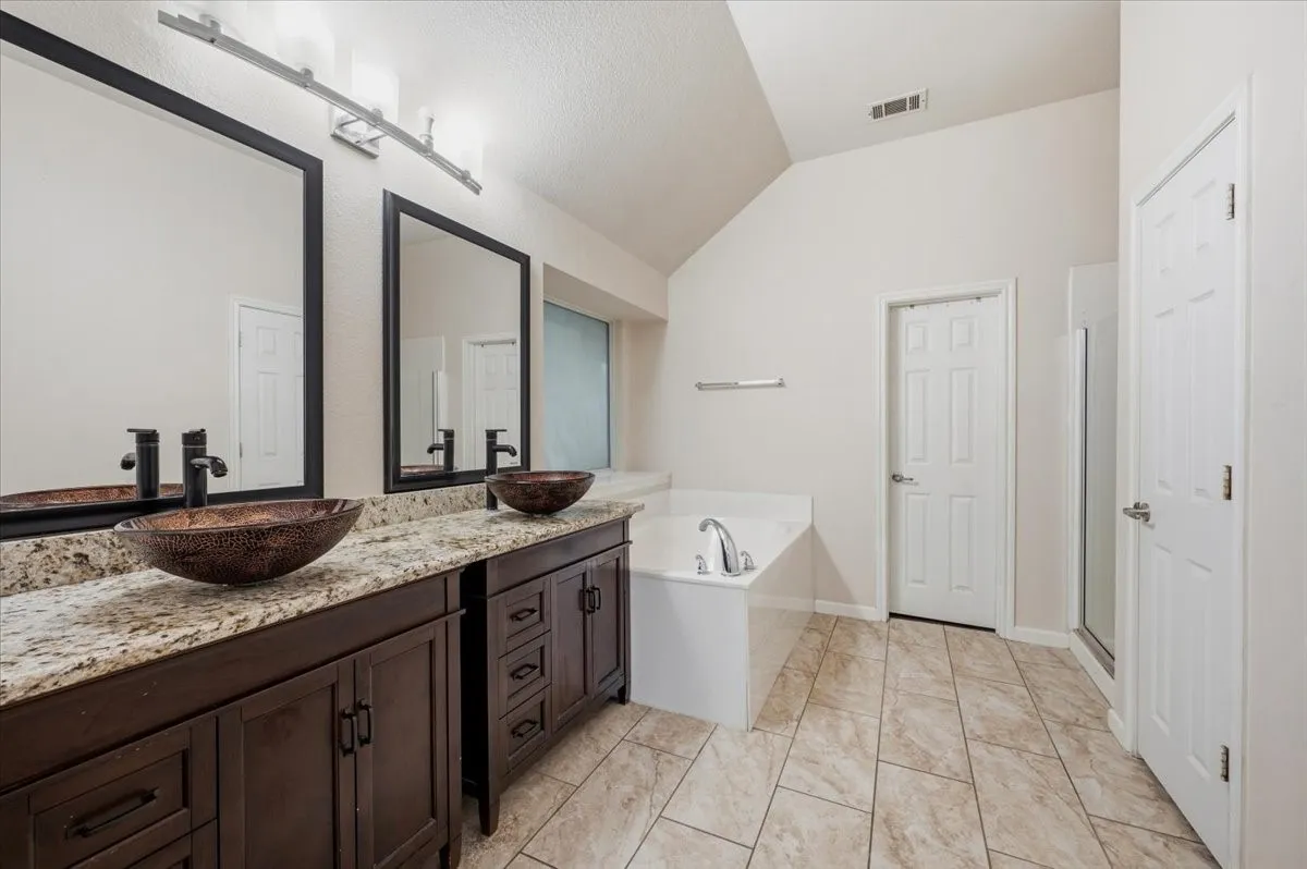 Single Family Residence For Sale in Tarrant County , 3135 Guadaloupe, Grand Prairie, Texas 75054, 3 Bedroom, 2 Bathroom, 2 Garage spaces, 1,961 Sqft, built in 2005, mls#21403334, Real Estate Agent in Grand Prairie, Homes For Sale in Tarrant county, Homes For Sale in Grand Prairie, Realtor in Grand Prairie Texas, Real Estate Brokerage Independent Realty Texas, Luminita Cordes Realtor