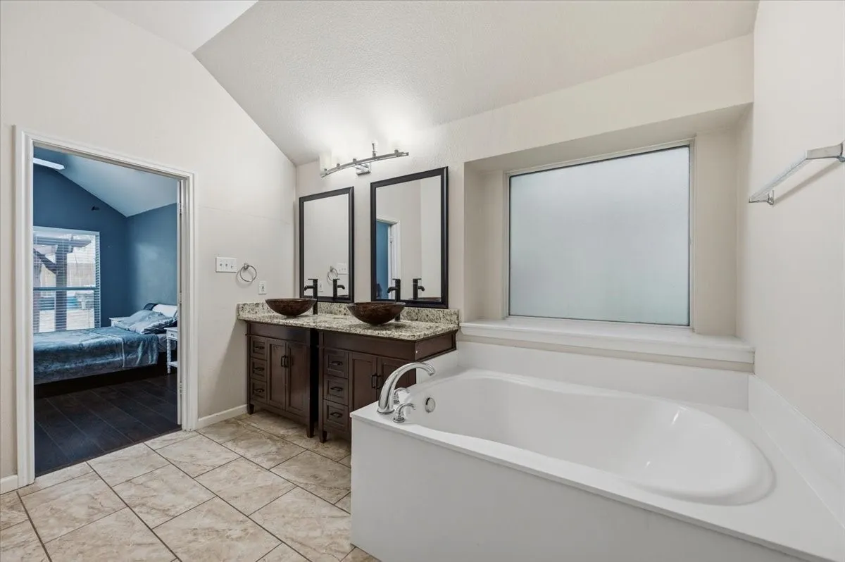 Single Family Residence For Sale in Tarrant County , 3135 Guadaloupe, Grand Prairie, Texas 75054, 3 Bedroom, 2 Bathroom, 2 Garage spaces, 1,961 Sqft, built in 2005, mls#21403334, Real Estate Agent in Grand Prairie, Homes For Sale in Tarrant county, Homes For Sale in Grand Prairie, Realtor in Grand Prairie Texas, Real Estate Brokerage Independent Realty Texas, Luminita Cordes Realtor