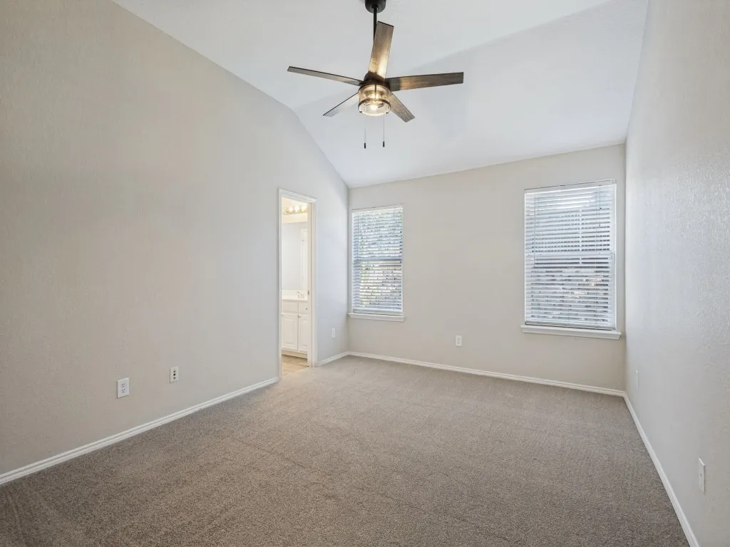 Single Family Residence For Sale in Collin County , 2616 Emerald Lane, Mc Kinney, Texas 75071, 3 Bedroom, 2 Bathroom, 2 Garage spaces, 1,527 Sqft, built in 2005, mls#21403727, Real Estate Agent in Mc Kinney, Homes For Sale in Collin county, Homes For Sale in Mc Kinney, Realtor in Mc Kinney Texas, Real Estate Brokerage Independent Realty Texas, Luminita Cordes Realtor