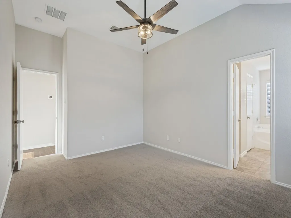 Single Family Residence For Sale in Collin County , 2616 Emerald Lane, Mc Kinney, Texas 75071, 3 Bedroom, 2 Bathroom, 2 Garage spaces, 1,527 Sqft, built in 2005, mls#21403727, Real Estate Agent in Mc Kinney, Homes For Sale in Collin county, Homes For Sale in Mc Kinney, Realtor in Mc Kinney Texas, Real Estate Brokerage Independent Realty Texas, Luminita Cordes Realtor