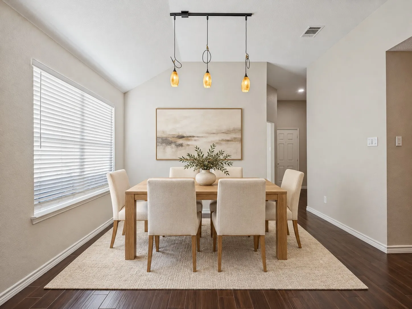 VIRTUALLY Staged Dining Area