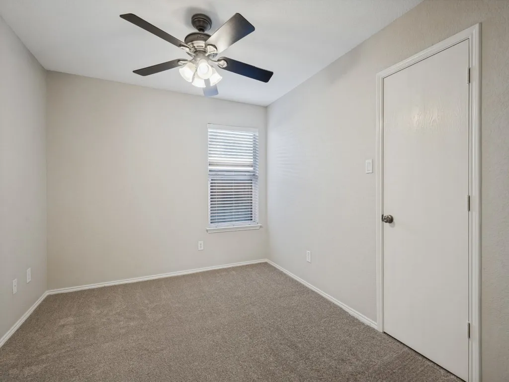 Single Family Residence For Sale in Collin County , 2616 Emerald Lane, Mc Kinney, Texas 75071, 3 Bedroom, 2 Bathroom, 2 Garage spaces, 1,527 Sqft, built in 2005, mls#21403727, Real Estate Agent in Mc Kinney, Homes For Sale in Collin county, Homes For Sale in Mc Kinney, Realtor in Mc Kinney Texas, Real Estate Brokerage Independent Realty Texas, Luminita Cordes Realtor