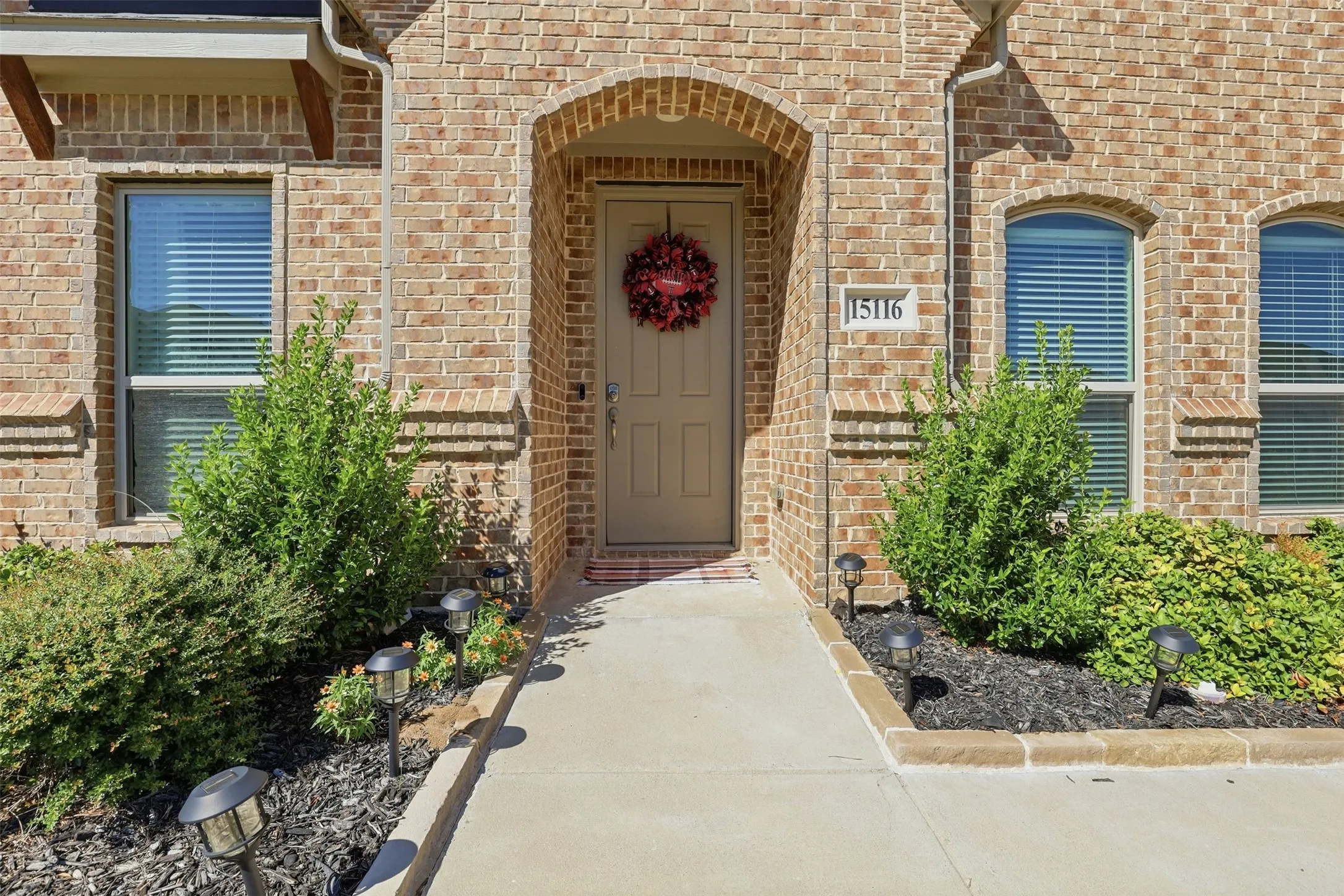Single Family Residence For Sale in Parker County , 15116 Belclaire Avenue, Aledo, Texas 76008, 4 Bedroom, 4 Bathroom, 2 Garage spaces, 3,205 Sqft, built in 2021, mls#21405837, Real Estate Agent in Aledo, Homes For Sale in Parker county, Homes For Sale in Aledo, Realtor in Aledo Texas, Real Estate Brokerage Independent Realty Texas, Luminita Cordes Realtor