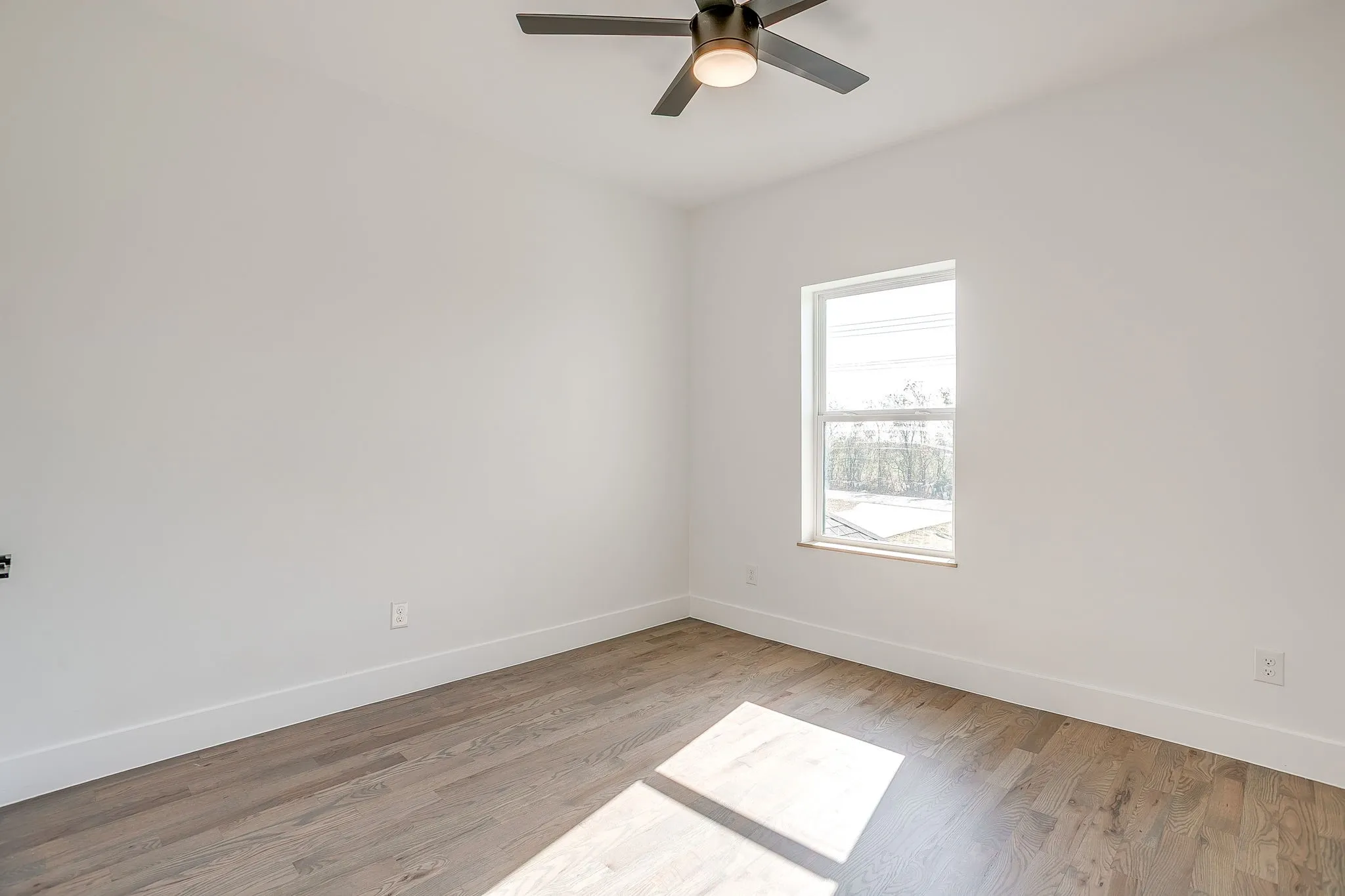 Single Family Residence For Sale in Collin County , 212 W Cottage Hill Parkway, Weston, Texas 75009, 5 Bedroom, 5 Bathroom, 1 Garage spaces, 4,952 Sqft, built in 2025, mls#21406413, Real Estate Agent in Weston, Homes For Sale in Collin county, Homes For Sale in Weston, Realtor in Weston Texas, Real Estate Brokerage Independent Realty Texas, Luminita Cordes Realtor