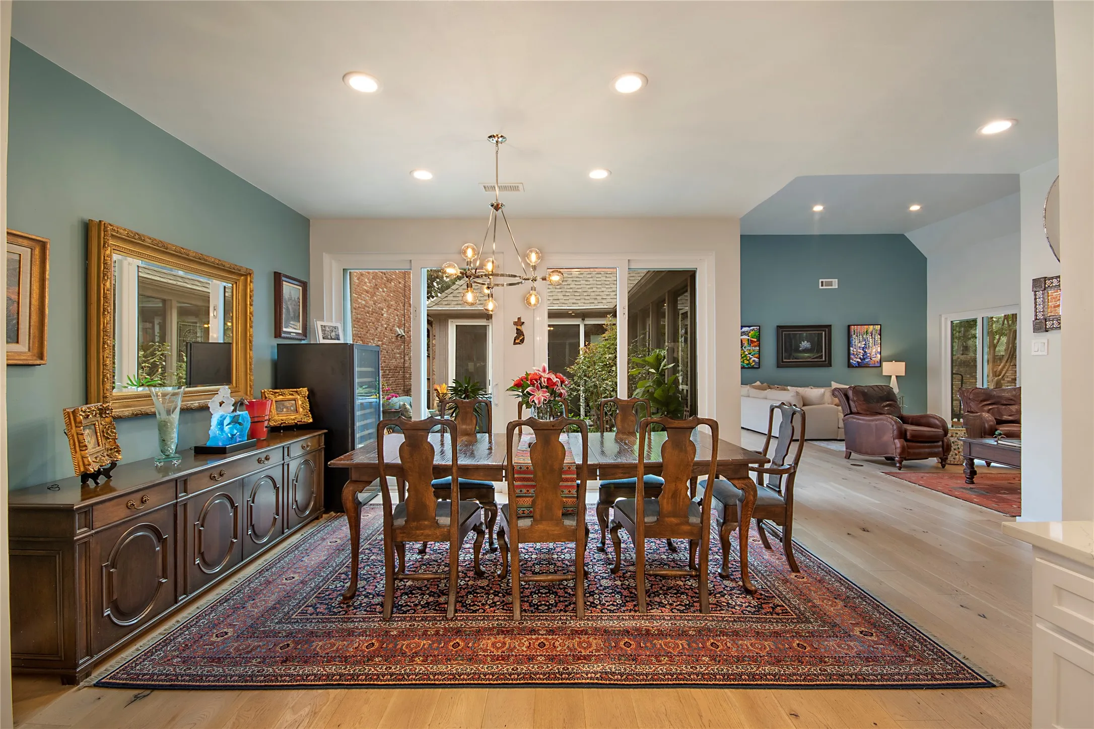 Single Family Residence For Rent in Dallas County , 11804 Forest Lakes Lane, Dallas, Texas 75230, 3 Bedroom, 3 Bathroom, 2 Garage spaces, 2,029 Sqft, built in 1984, mls#21405625, Real Estate Agent in Dallas, Homes For Rent in Dallas county, Homes For Rent in Dallas, Realtor in Dallas Texas, Real Estate Brokerage Independent Realty Texas, Luminita Cordes Realtor