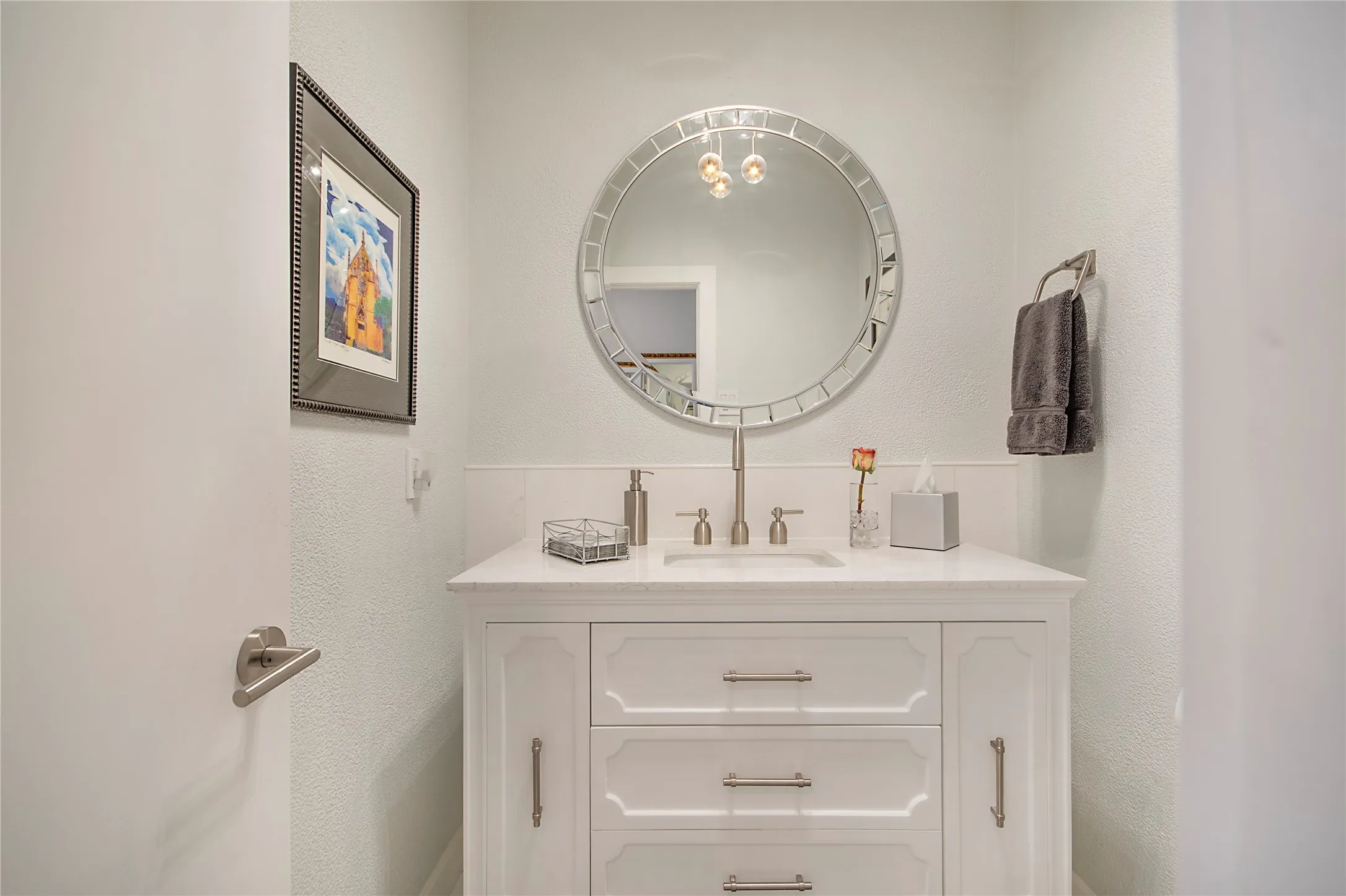 Single Family Residence For Rent in Dallas County , 11804 Forest Lakes Lane, Dallas, Texas 75230, 3 Bedroom, 3 Bathroom, 2 Garage spaces, 2,029 Sqft, built in 1984, mls#21405625, Real Estate Agent in Dallas, Homes For Rent in Dallas county, Homes For Rent in Dallas, Realtor in Dallas Texas, Real Estate Brokerage Independent Realty Texas, Luminita Cordes Realtor