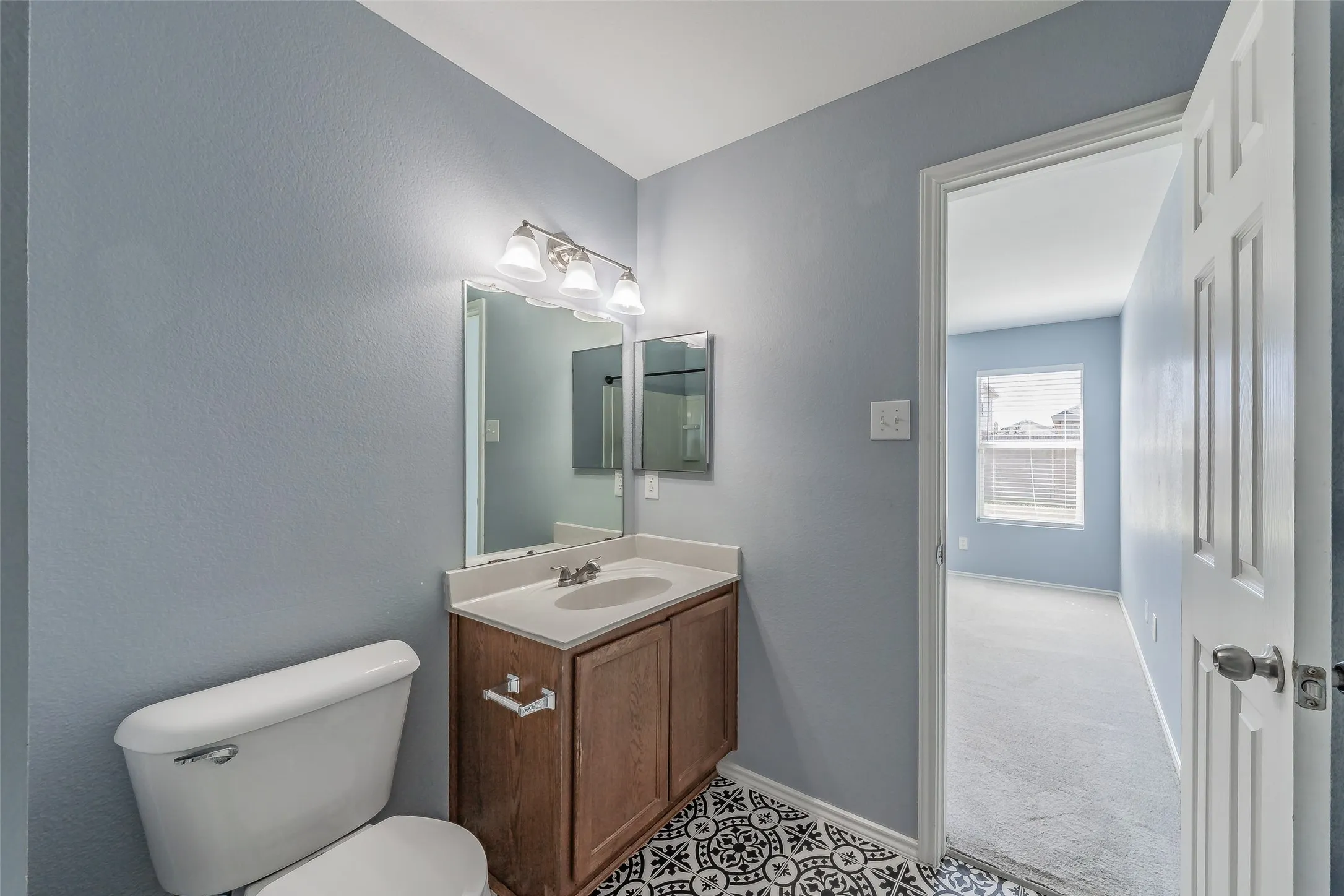 Single Family Residence For Sale in Tarrant County , 4512 Hounds Tail Lane, Fort Worth, Texas 76244, 3 Bedroom, 2 Bathroom, 2 Garage spaces, 1,507 Sqft, built in 2006, mls#21379851, Real Estate Agent in Fort Worth, Homes For Sale in Tarrant county, Homes For Sale in Fort Worth, Realtor in Fort Worth Texas, Real Estate Brokerage Independent Realty Texas, Luminita Cordes Realtor