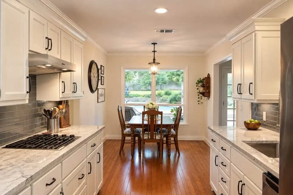 Single Family Residence For Sale in Johnson County , 903 Canyon Drive, Cleburne, Texas 76033, 4 Bedroom, 3 Bathroom, 2 Garage spaces, 2,604 Sqft, built in 1984, mls#21369536, Real Estate Agent in Cleburne, Homes For Sale in Johnson county, Homes For Sale in Cleburne, Realtor in Cleburne Texas, Real Estate Brokerage Independent Realty Texas, Luminita Cordes Realtor