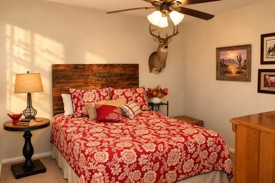 Single Family Residence For Sale in Johnson County , 903 Canyon Drive, Cleburne, Texas 76033, 4 Bedroom, 3 Bathroom, 2 Garage spaces, 2,604 Sqft, built in 1984, mls#21369536, Real Estate Agent in Cleburne, Homes For Sale in Johnson county, Homes For Sale in Cleburne, Realtor in Cleburne Texas, Real Estate Brokerage Independent Realty Texas, Luminita Cordes Realtor
